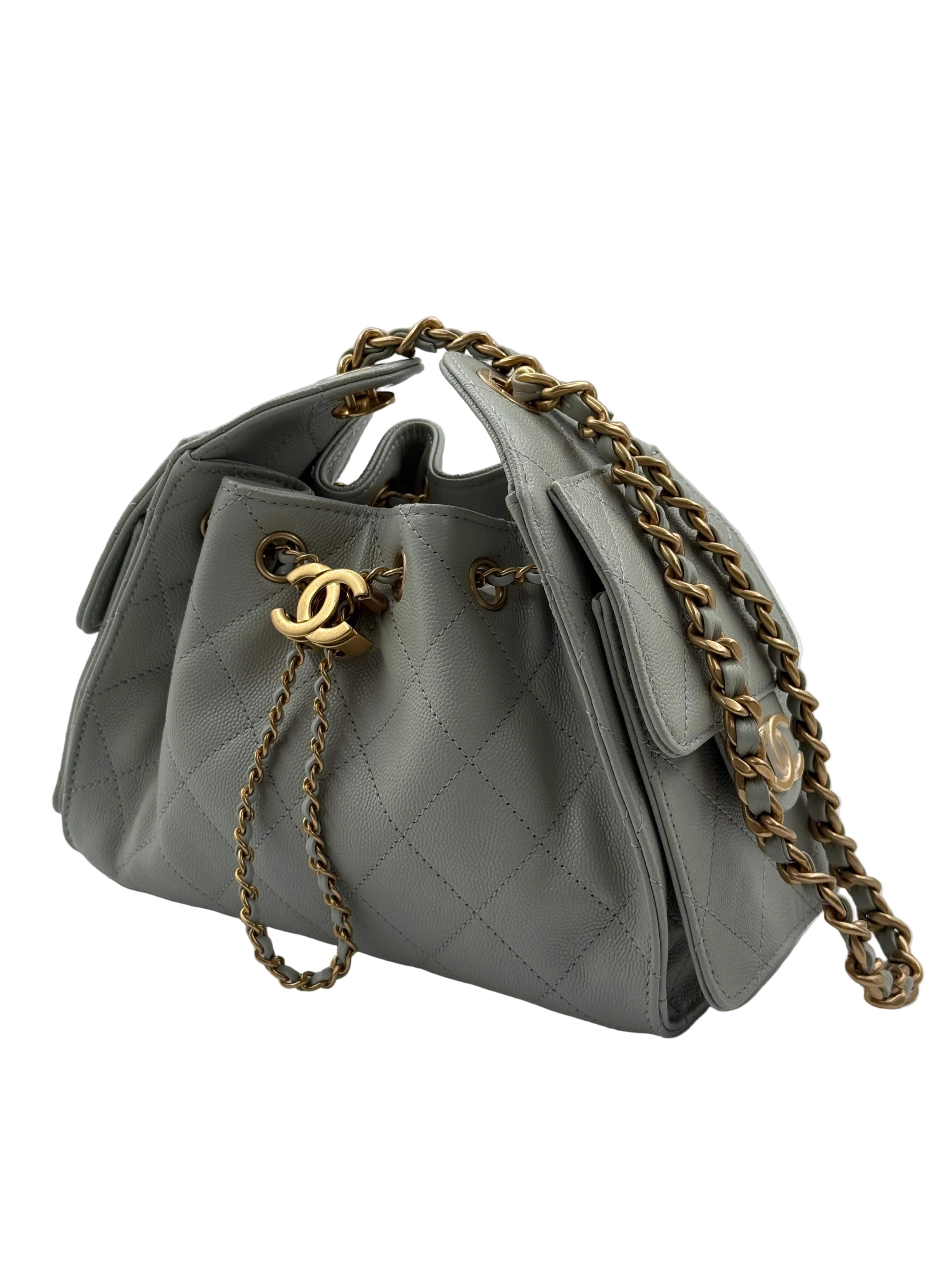 Aureon Group Limited *LONDON LOCATED* CHANEL 25 MINI HANDBAG GREEN Grained Shiny Calfskin with Gold-Tone Metal