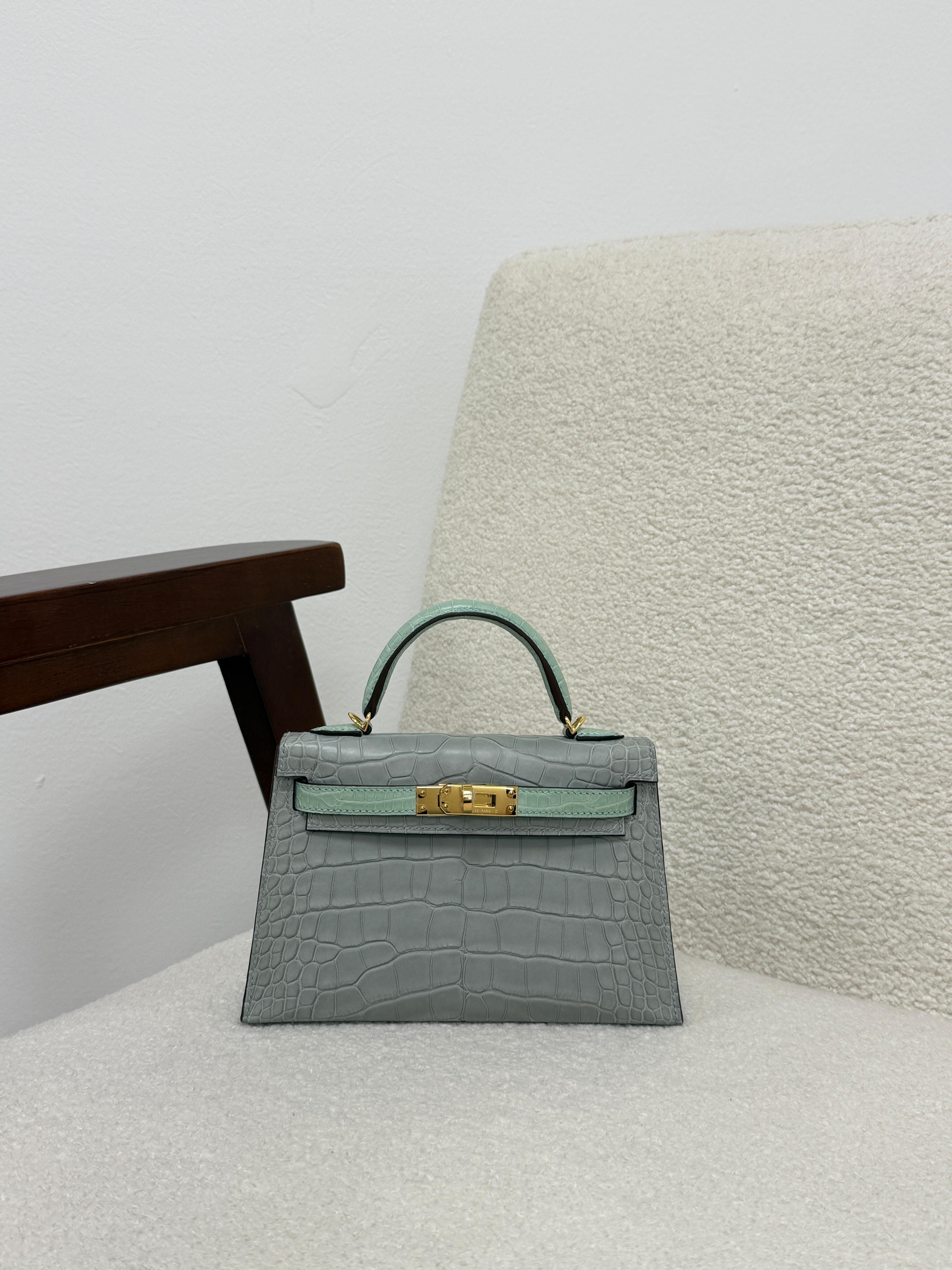 Aureon Group Limited *ON HOLD*LONDON LOCATED* HERMÈS MINI KELLY II 20CM HSS SPECIAL ORDER VERT D'EAU & GRIS PERLE Matte Alligator Leather Gold Hardware