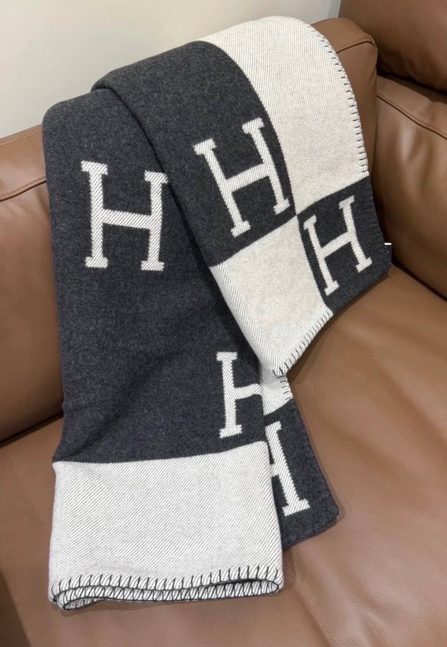 Hermès Avalon Blanket - Black Ecru H Logo
