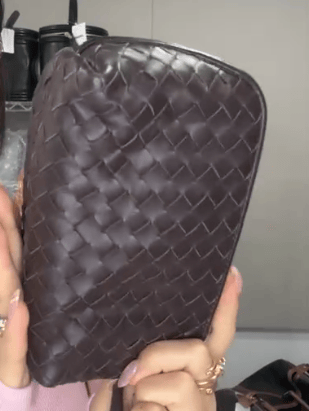 BOTTEGA VENETA BOTTEGA VENETA Intrecciato Pouch Brown B0114XPHMY