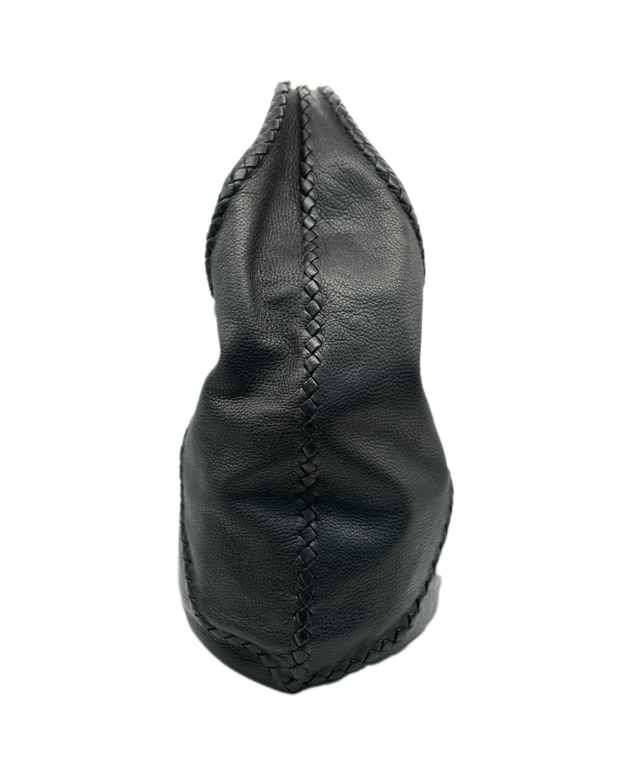Bottega Veneta BOTTEGA VENETA INTRECCIATO Hobo Shoulder Bag Leather Black 212741 Auth am5896 DBXS1677