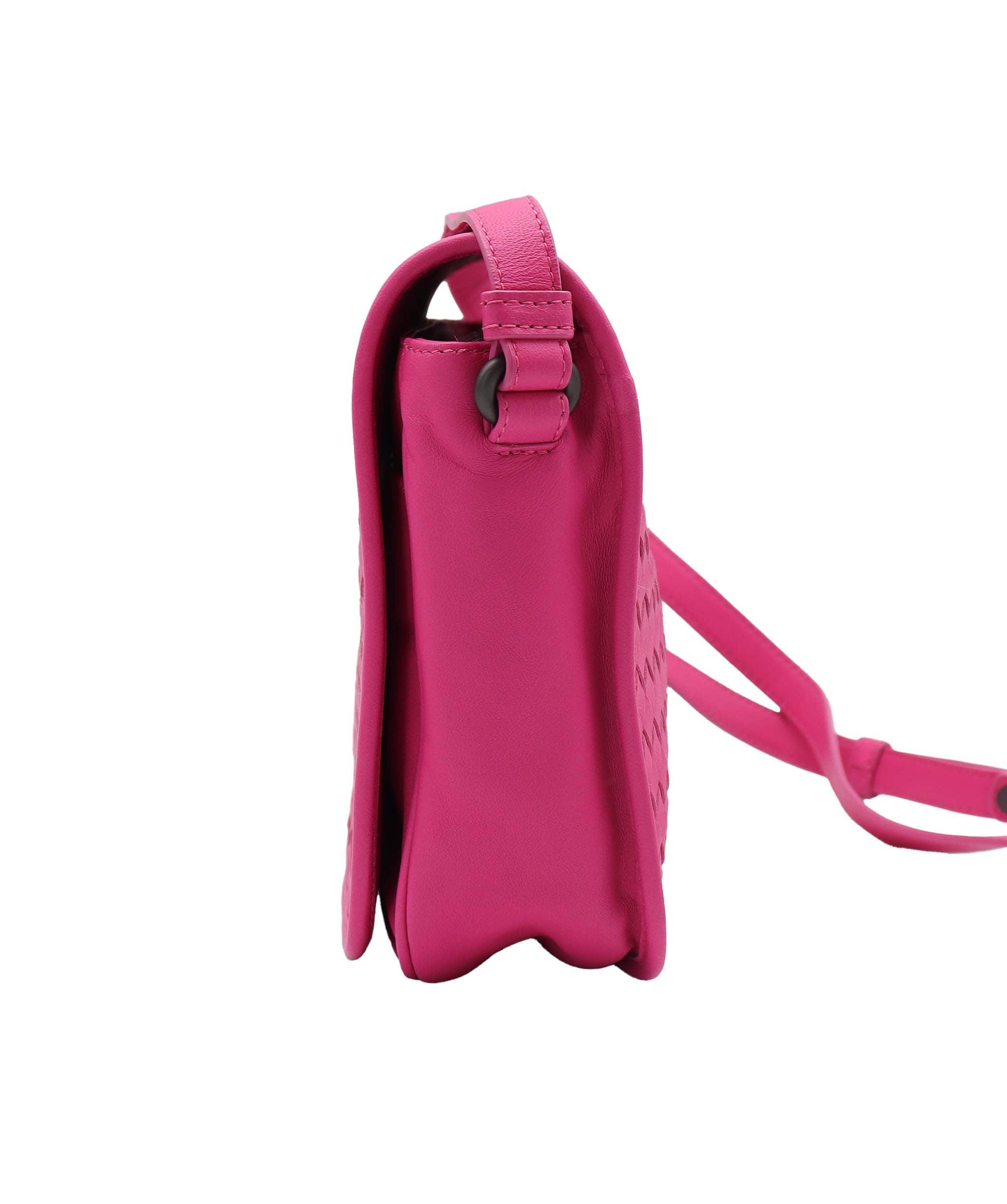 Bottega Veneta BOTTEGAVENETA INTRECCIATO Shoulder Bag pink WS6990 DXBS1426