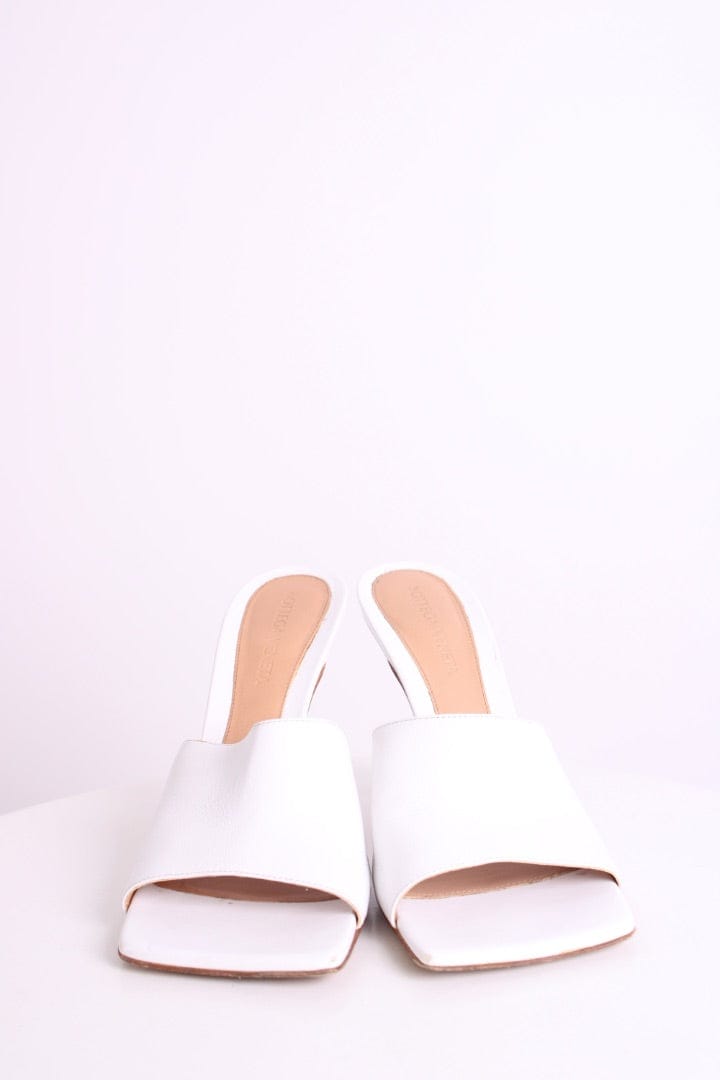 Bottega Veneta Bottega Veneta Stretch Leather Mule Heels White 37