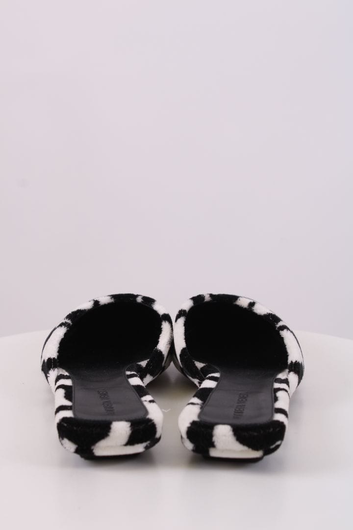Bottega Veneta Bottega Veneta Print Pointed Flat Shoes Black/ White 38.5