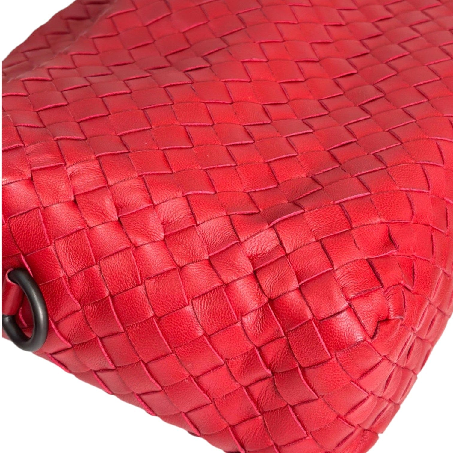 Bottega Venetta Bottega Veneta Red Intrecciato Nodini Strap Bag