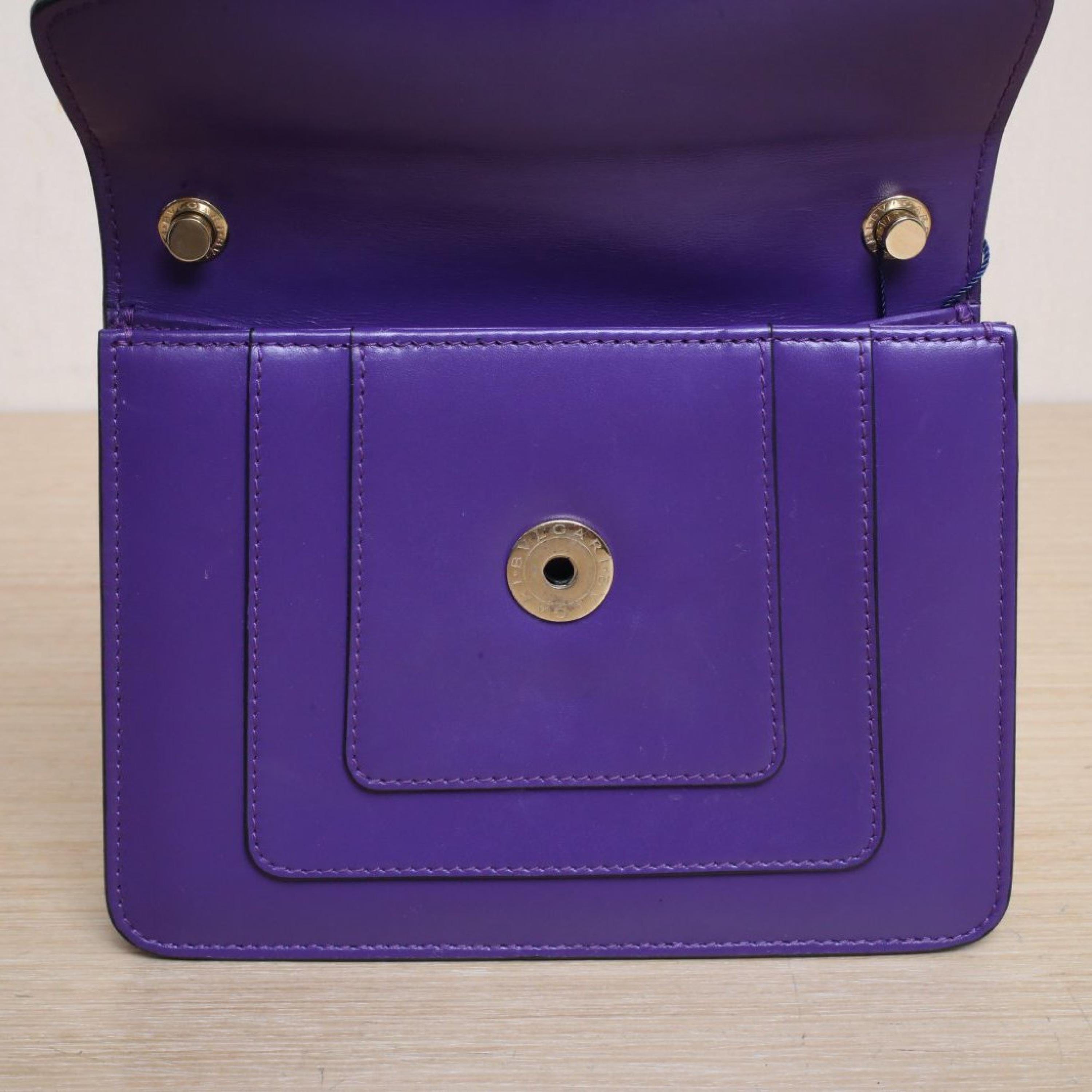 Bulgari Bulgari Serpenti Forever Organ Snake Head Bag Small No Handle 19 Purple Leather C
Original dust bag, mirror, instruction manual, raincoat ALC3182