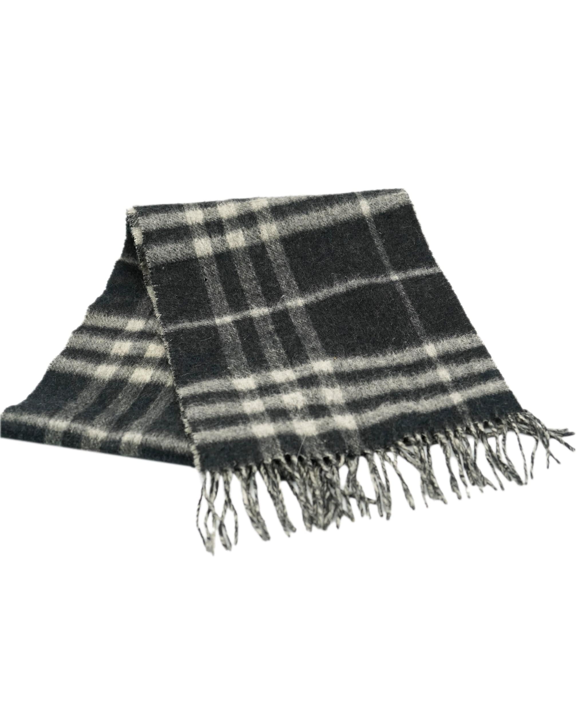 Burberry Burberry Vintage Black & Beige Wool Check Scarf ABC1039