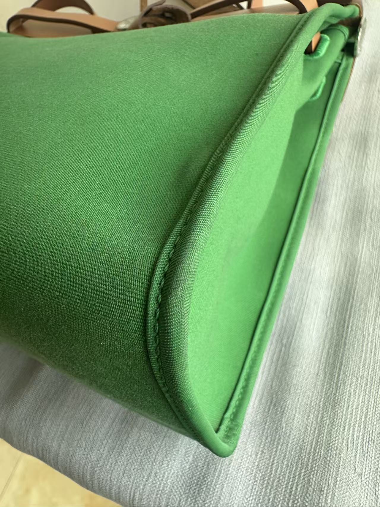 Hermès green herbag31 good condition stamp X