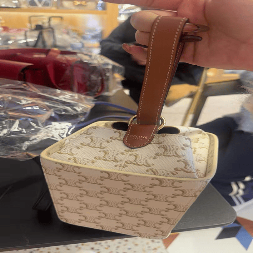 Celine Celine Bag AKC0504