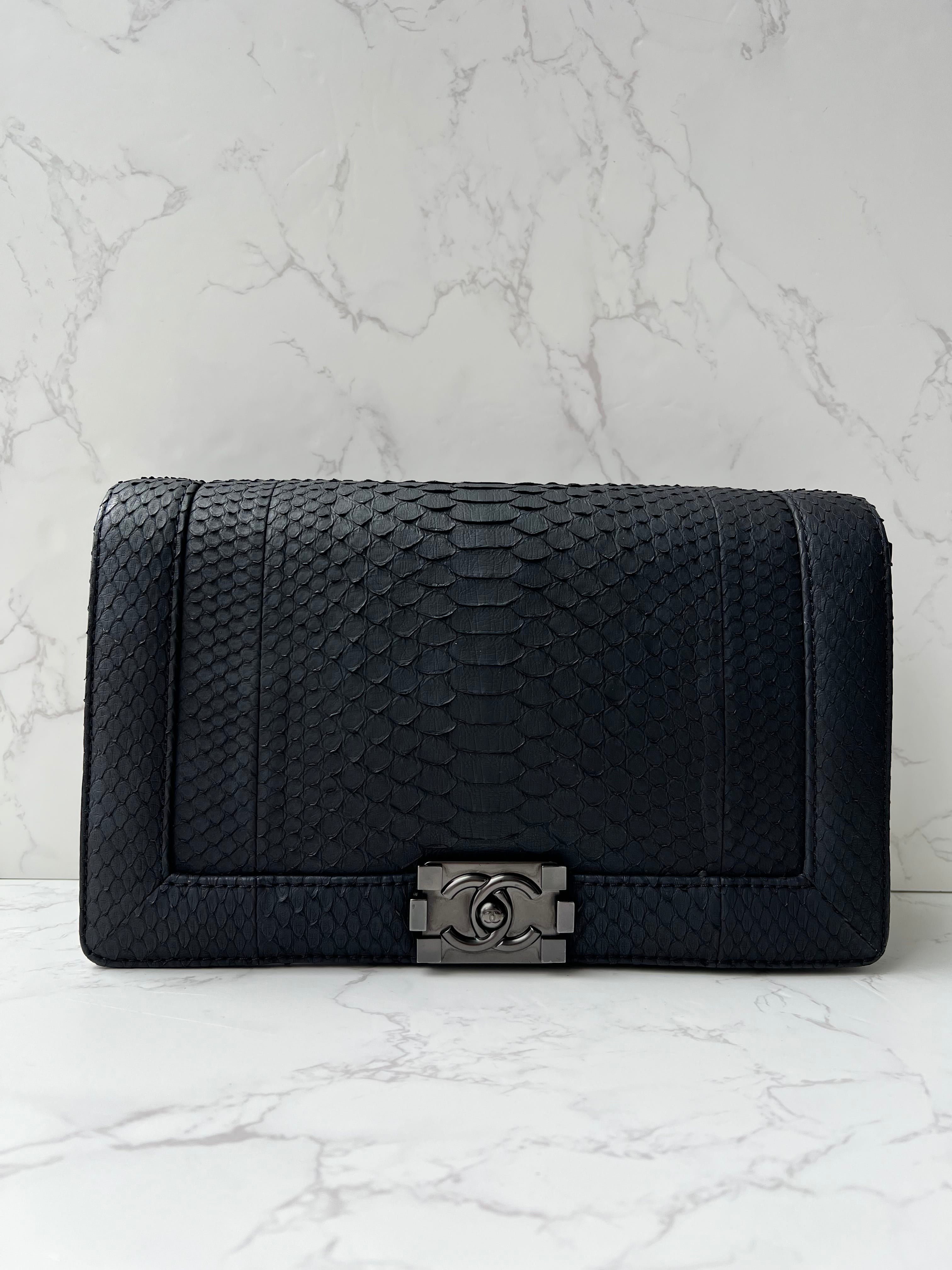 Chanel Chanel Boy So Black Python New Medium #19
2014 Comes with Box and Dustbag SYCK1702