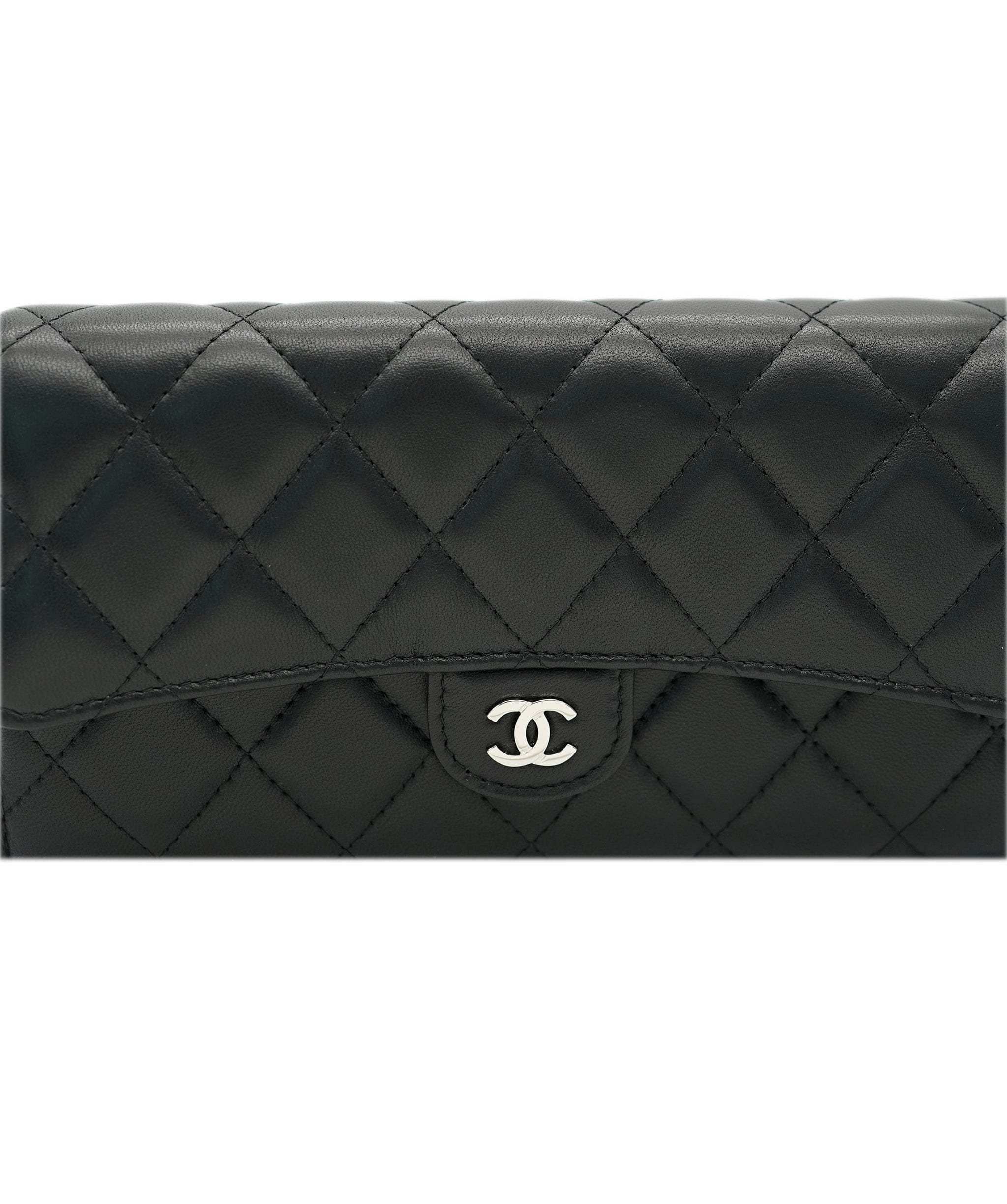 Chanel Chanel Classic Lambskin Long Wallet ALC1772