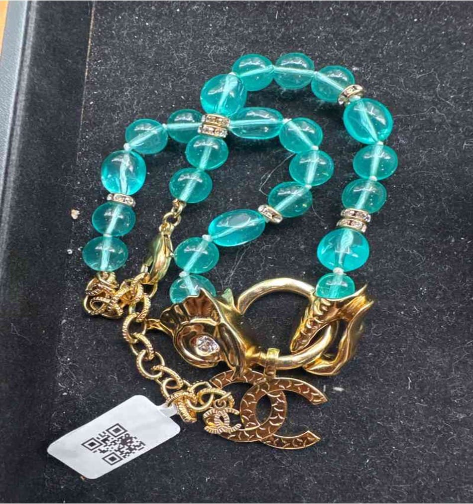 Chanel CHANEL Green Macaron Arowana Necklace HZ601010