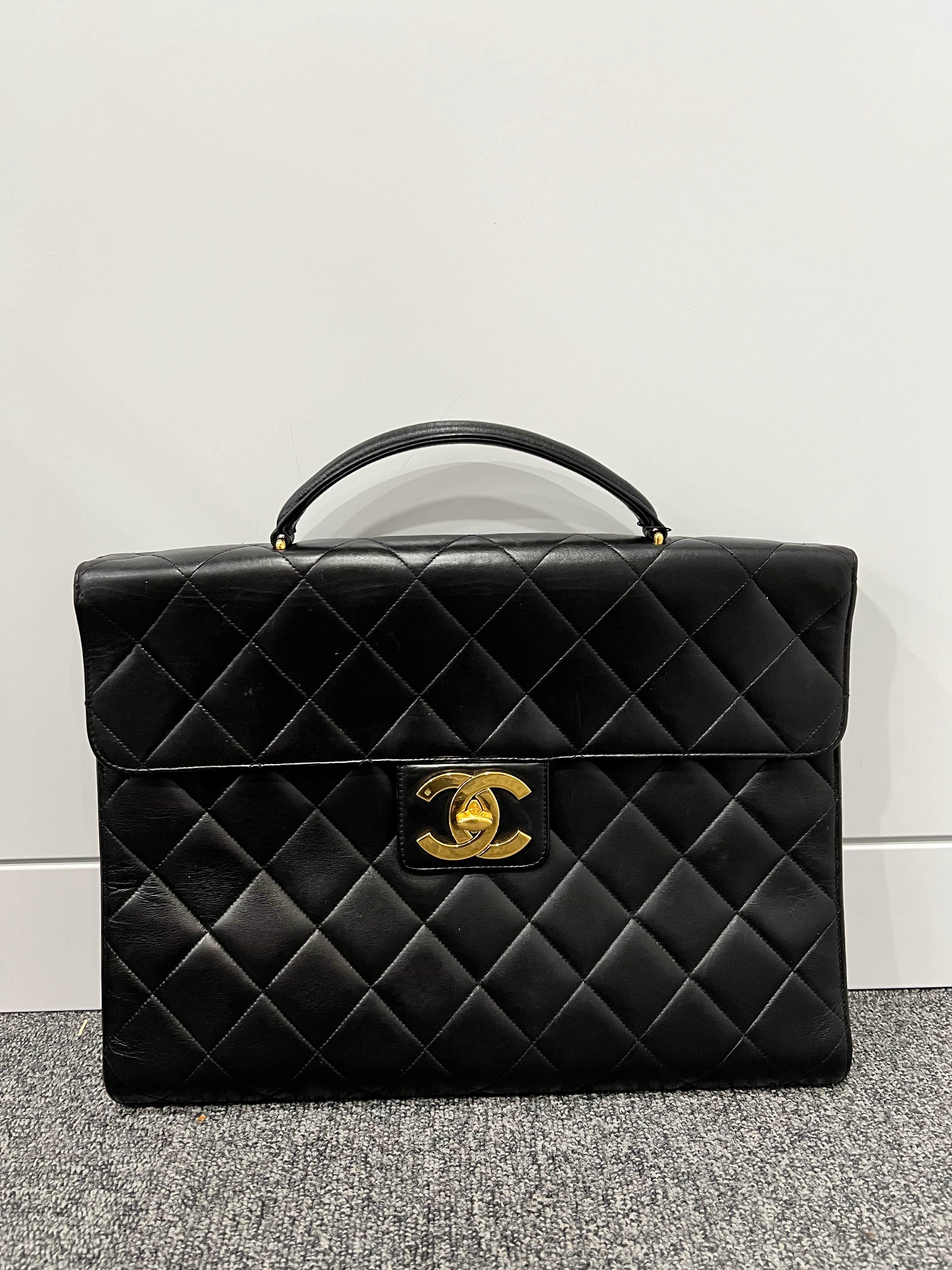 CHANEL CHANEL Lamb Skin Black G Matelasse Business Bag 1B06137P3K