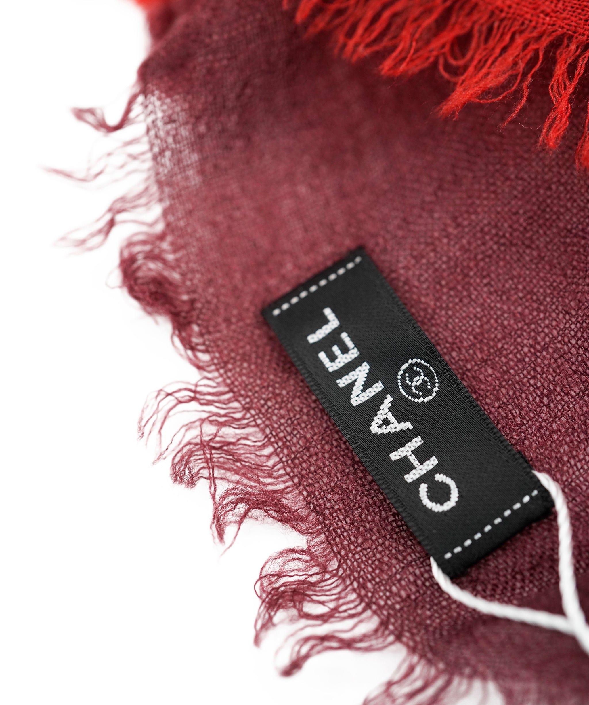 Chanel Chanel long scarf pink with lines, excellents conditions DXBS3772