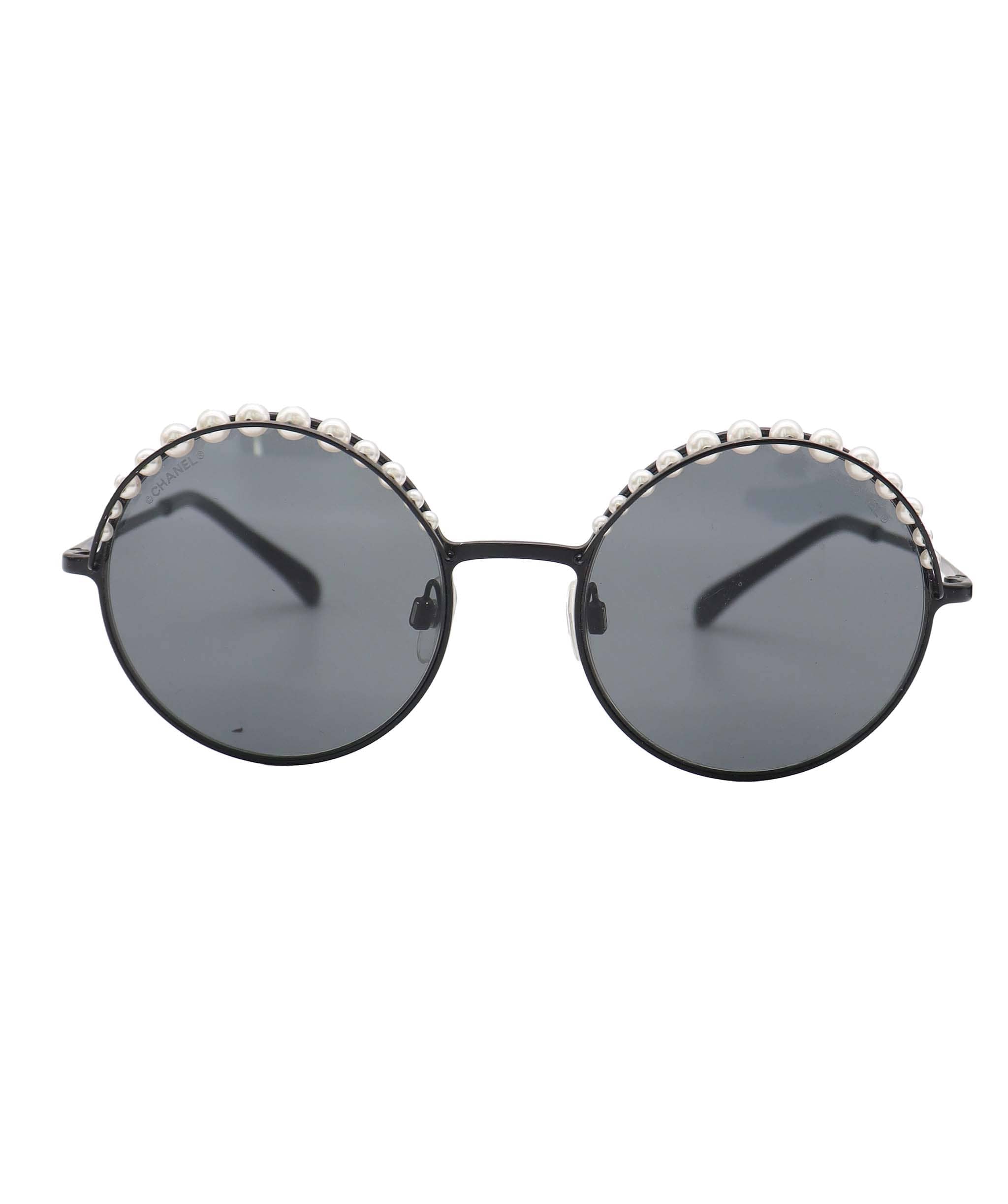 Chanel CHANEL PEARL EMBELLISHED ROUND BLACK BLACK ASC7309