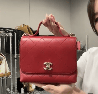 CHANEL CHANEL red leather coco mark shoulder 1B0704HUJ9P
