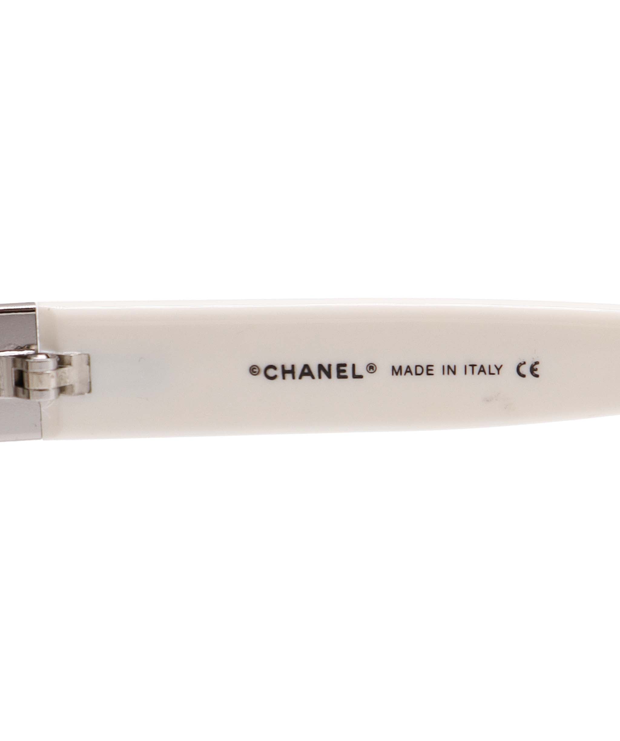Chanel Chanel Rhinestone Matelasse Clear Sunglasses White DXBS4241