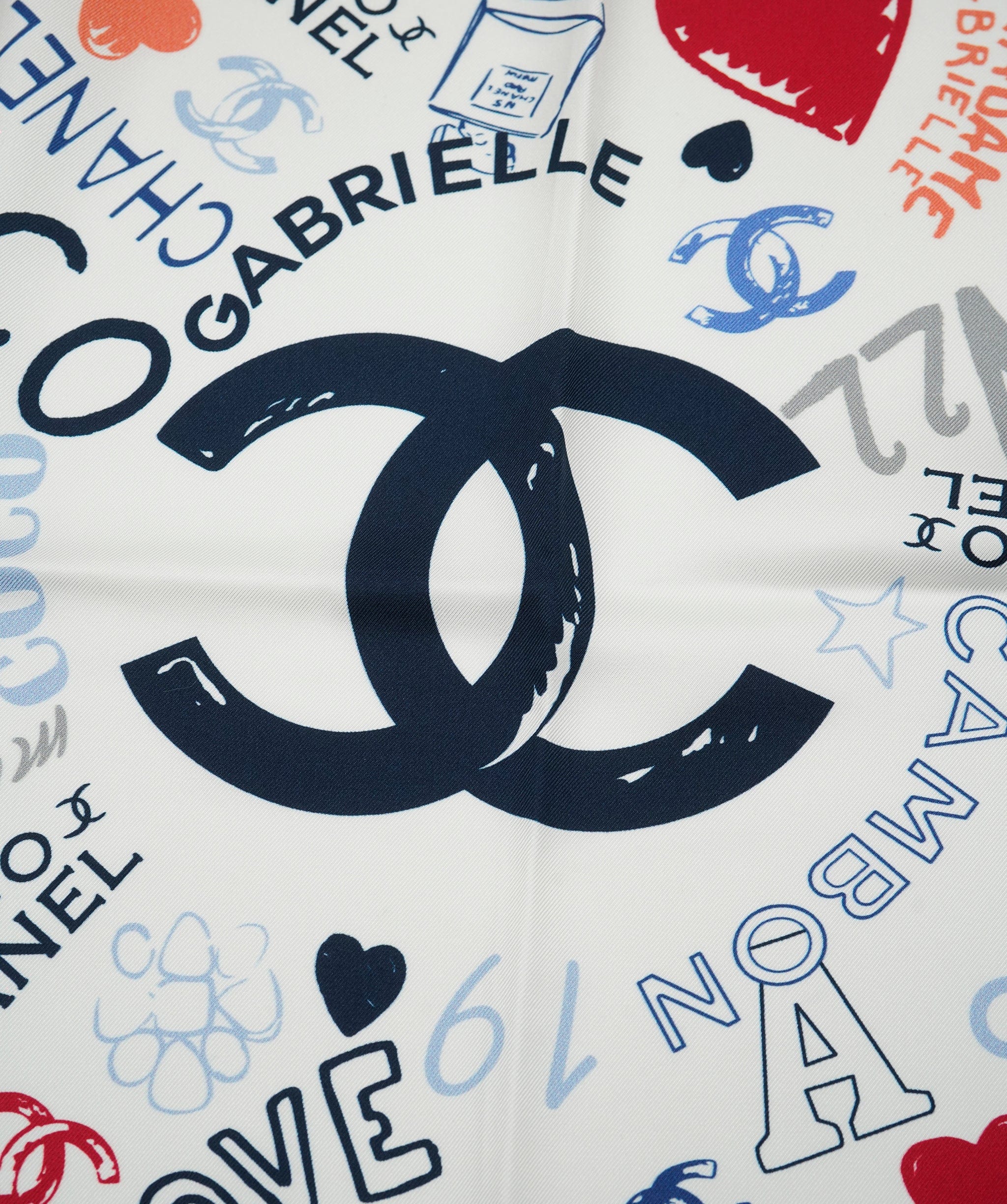 Chanel Chanel silk scarf 90x90cm, white with multicolors, excellent condition AKL0116