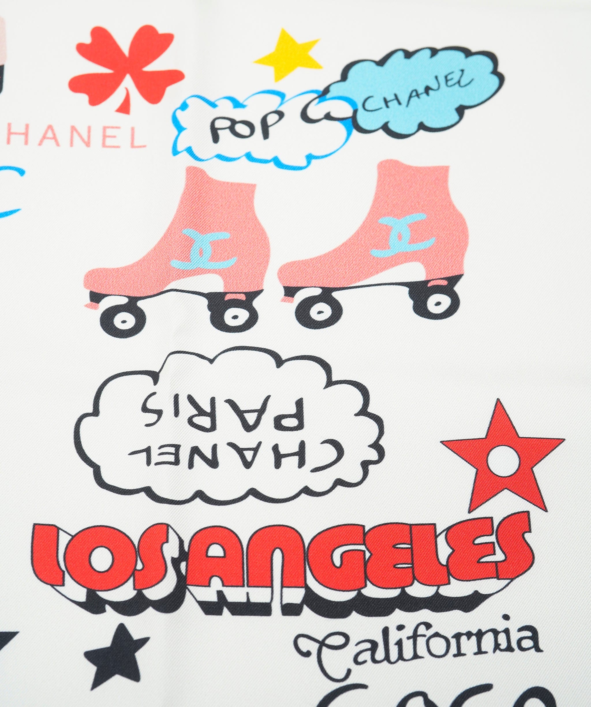 Chanel Chanel Silk scarf, white multicolors, Excellent conditions AKL0121