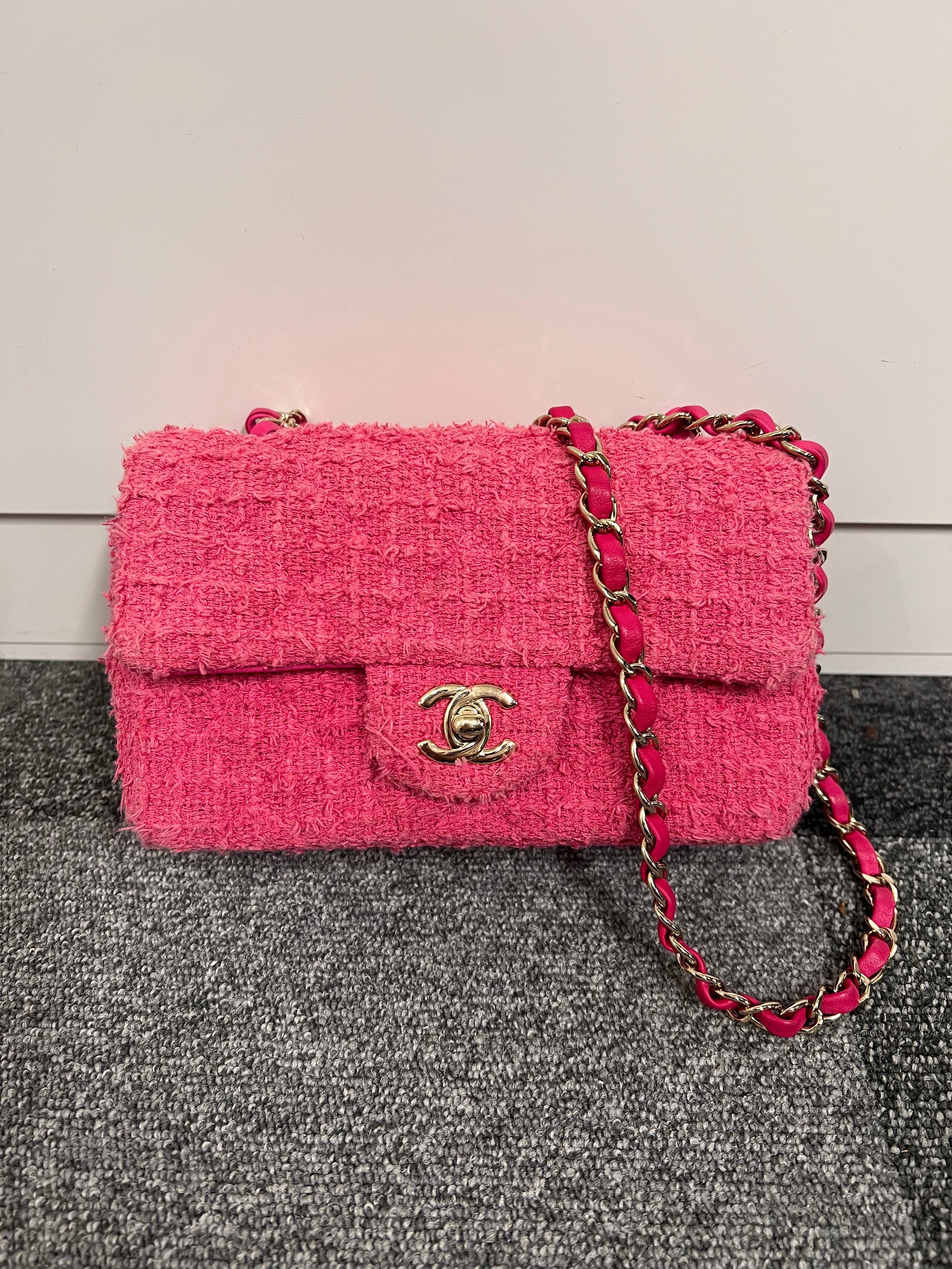CHANEL CHANEL Tweed Pink G Mini Matelasse 20 B0824F84G7