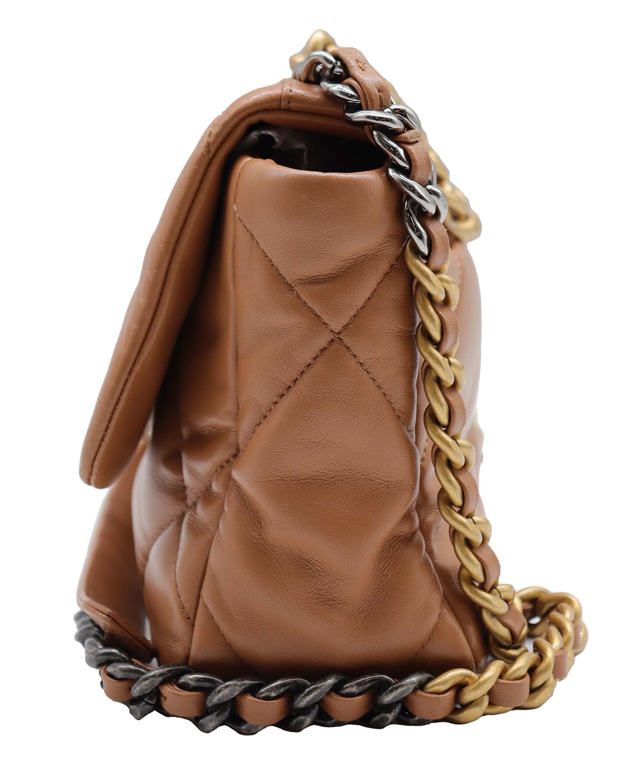 Chanel Chanel Beige 19 Small Leather Bag AGC3024