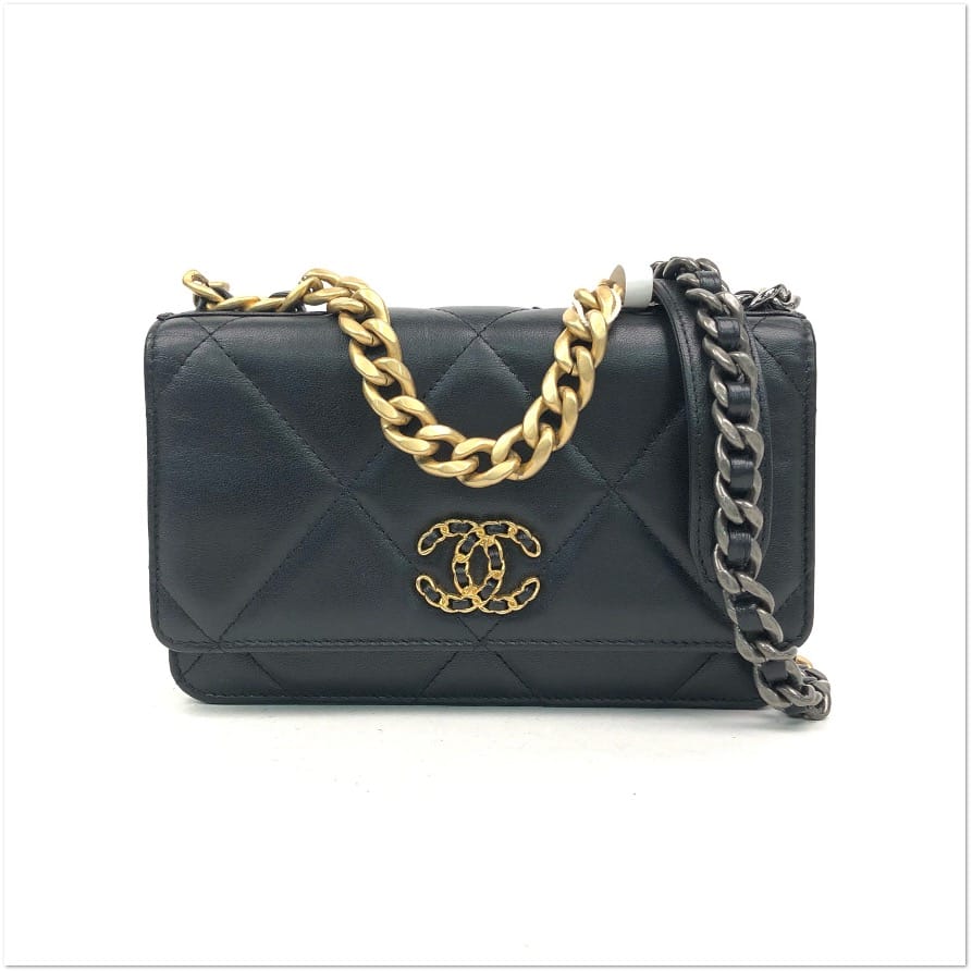 CHANEL Chanel Black Lambskin Quilted Chanel 19 Flap Bag T25180449432