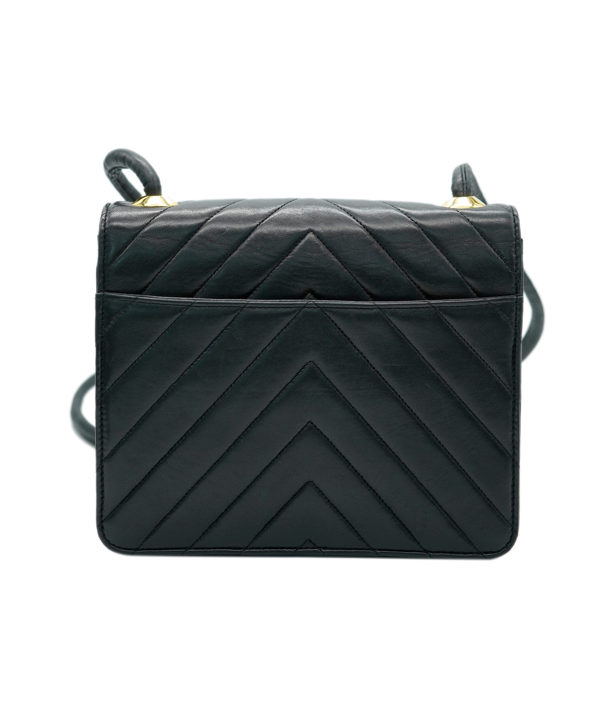 Chanel Chanel Black Vintage Square Chevron Crossbody ALC1543