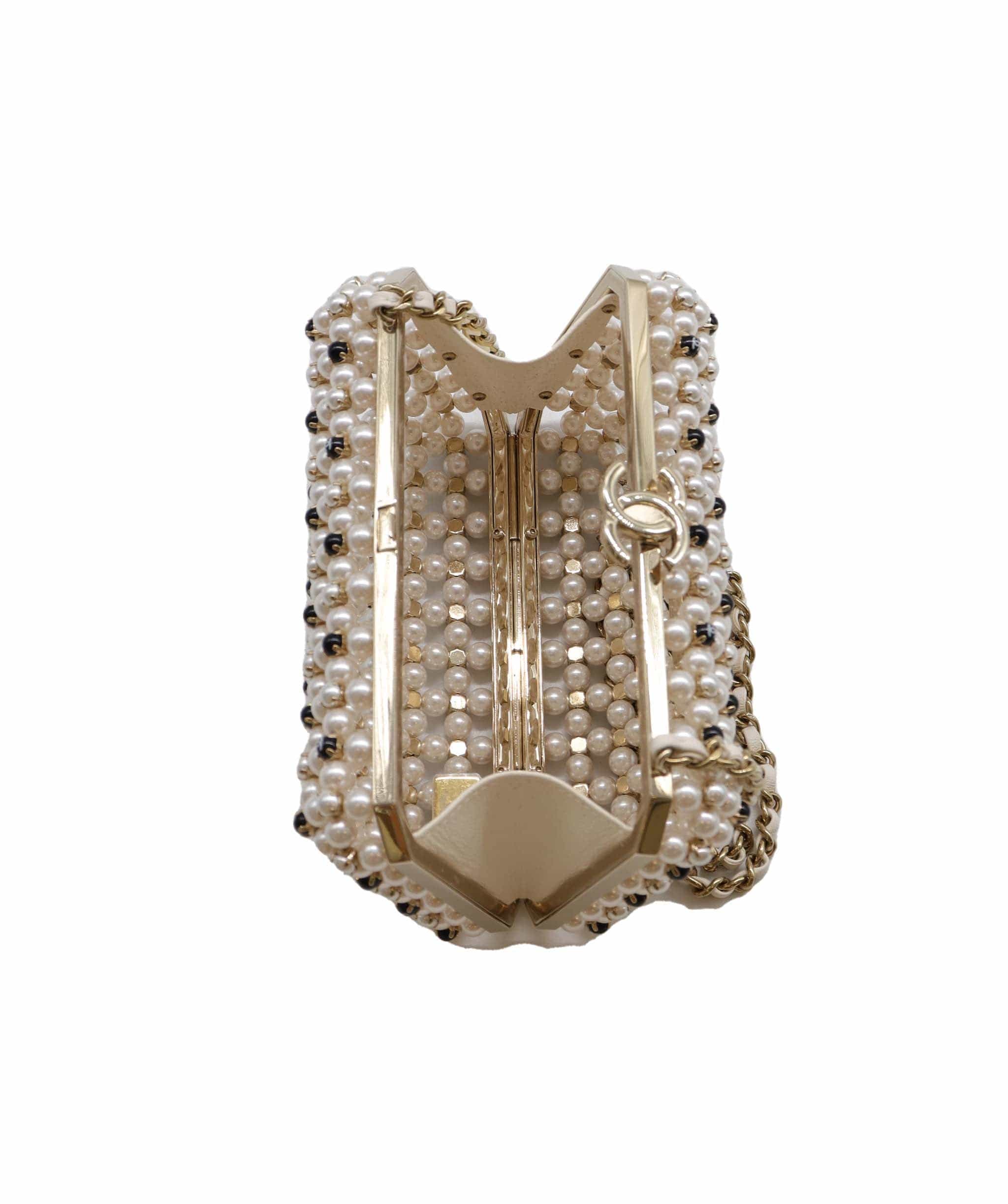 Chanel Chanel Caged Pearl Minaudiere Black White - DXBS2525