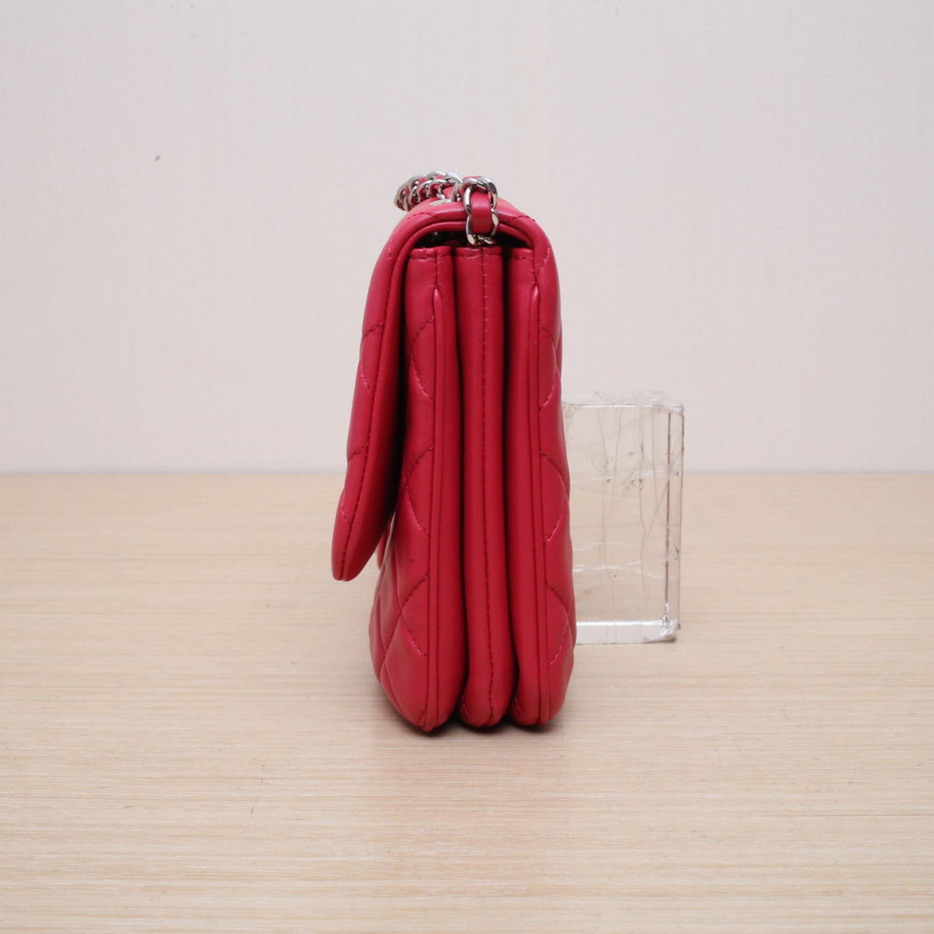 Chanel Chanel CF Flap Bag Single Flap JUMBO 30cm Rose Red Leather S 19k Silver Buckle
Original dust bag, ID card ALC3169