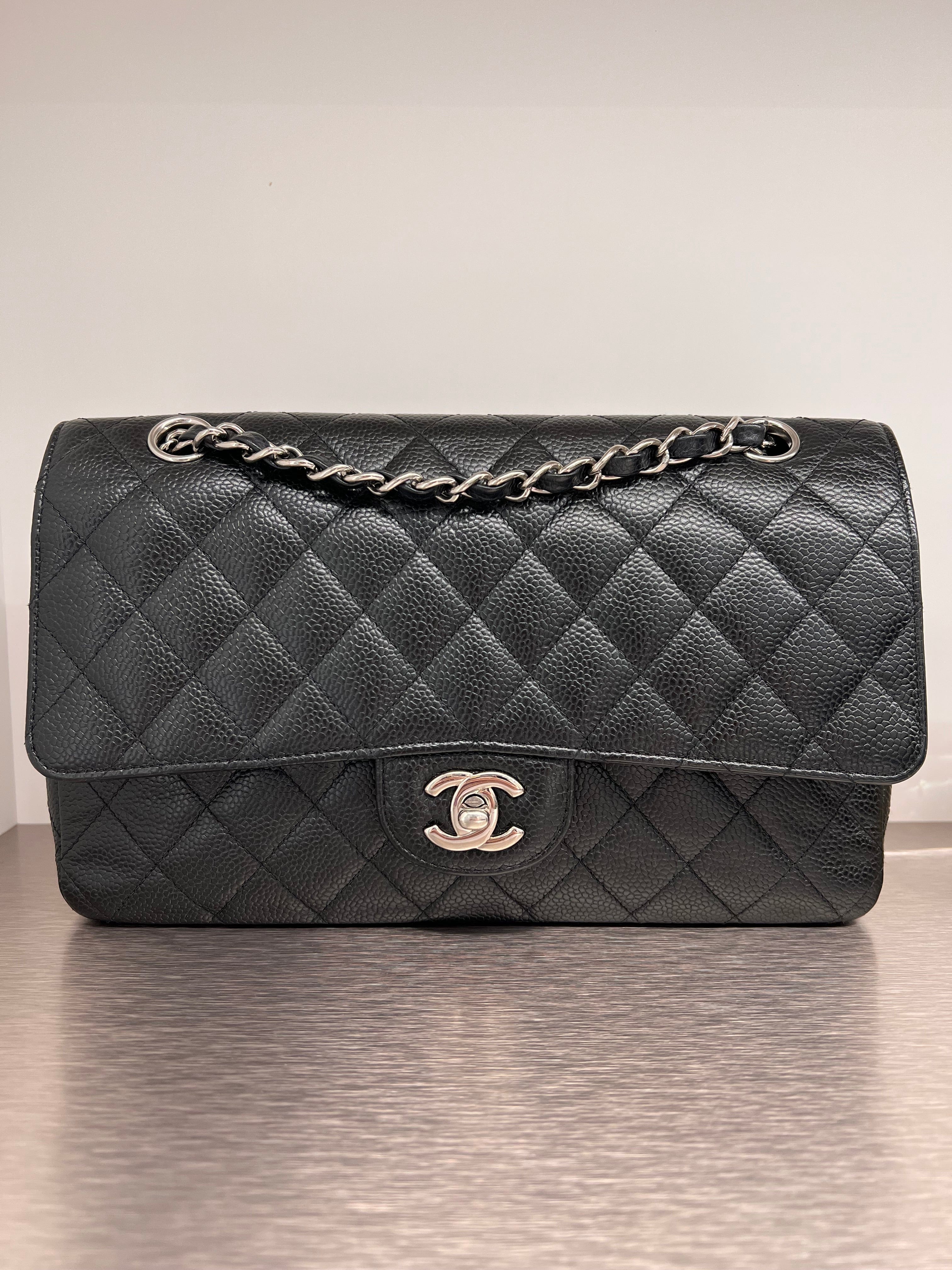 Chanel Chanel Classic Double Flap Black Caviar SHW SKCH4001
