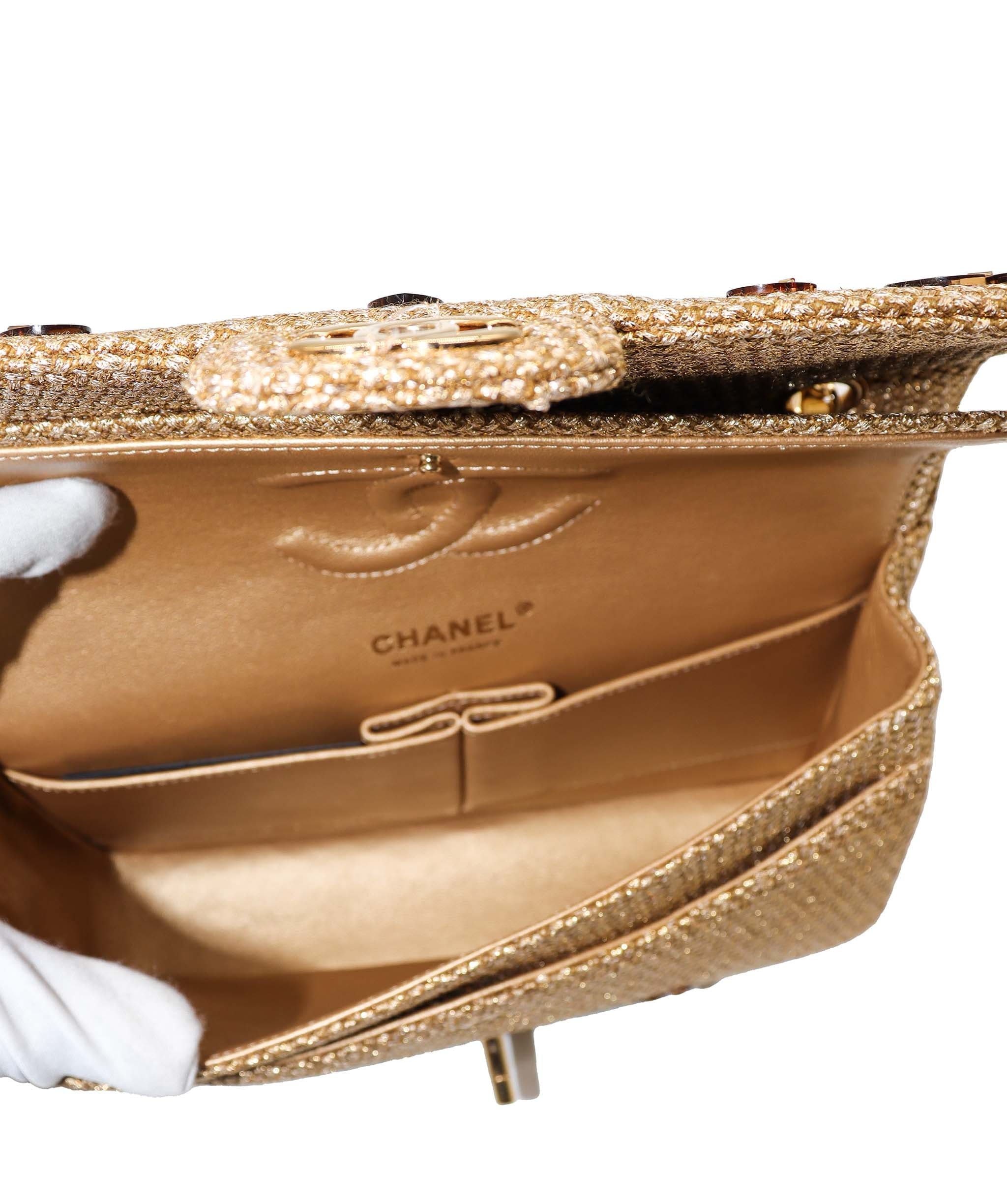 Chanel Chanel Cross Body Bag WB5999 Gold DXBS2666