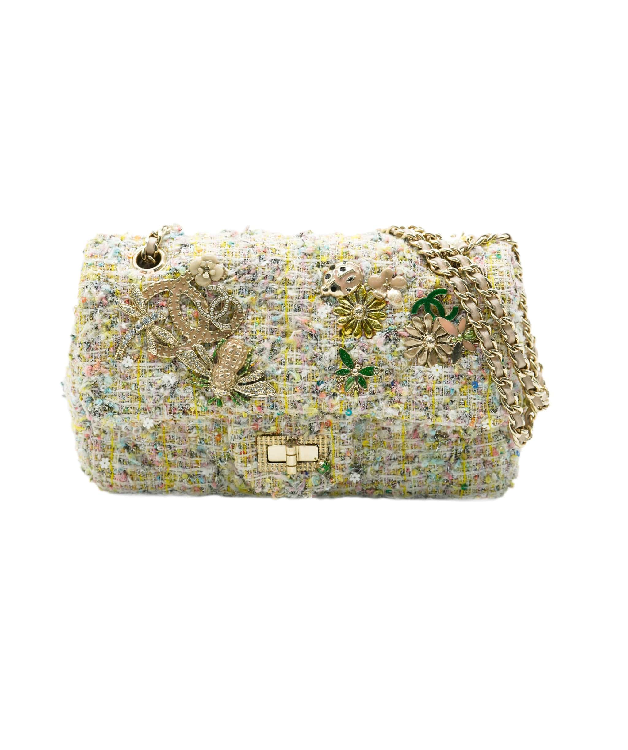 Chanel Chanel Garden Party Tweed Reissue Crossbody ALC2631