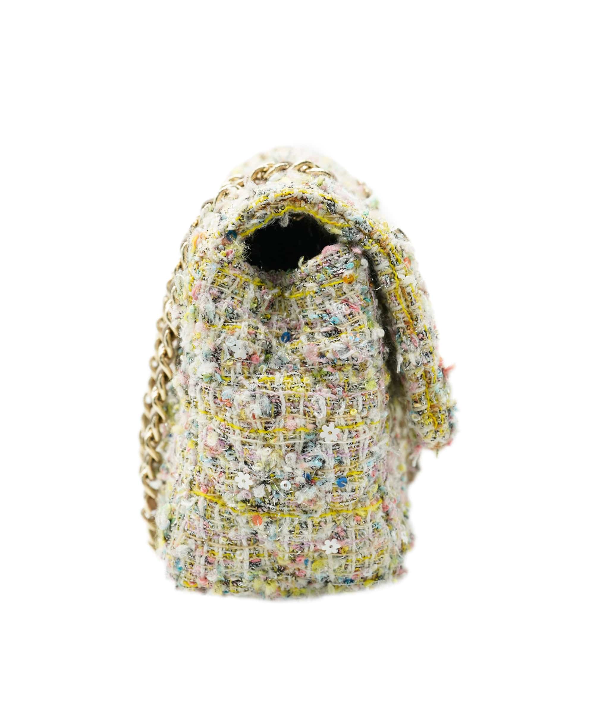 Chanel Chanel Garden Party Tweed Reissue Crossbody ALC2631