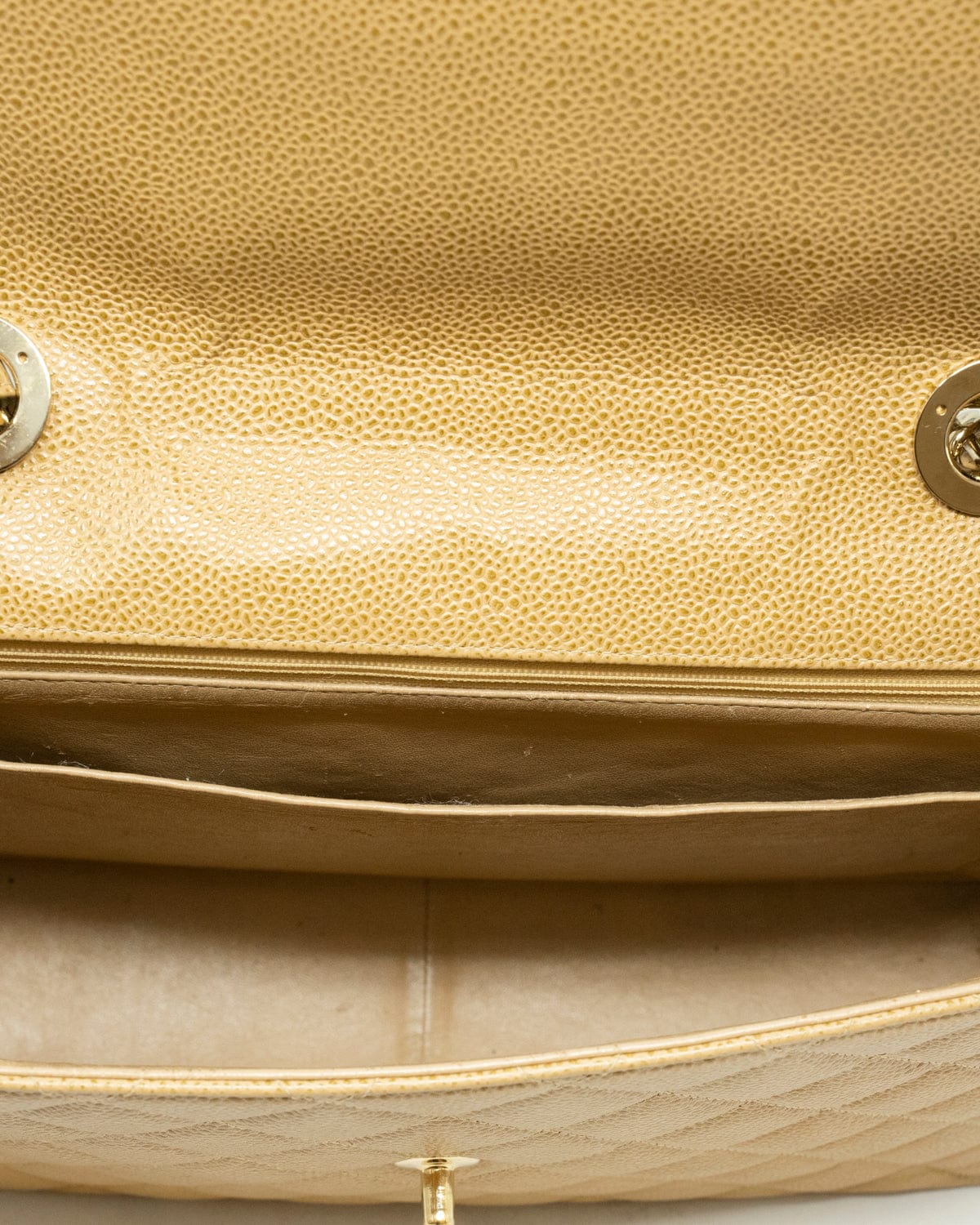 Chanel Chanel jumbo beige caviar single flap bag with GHW ASC6405