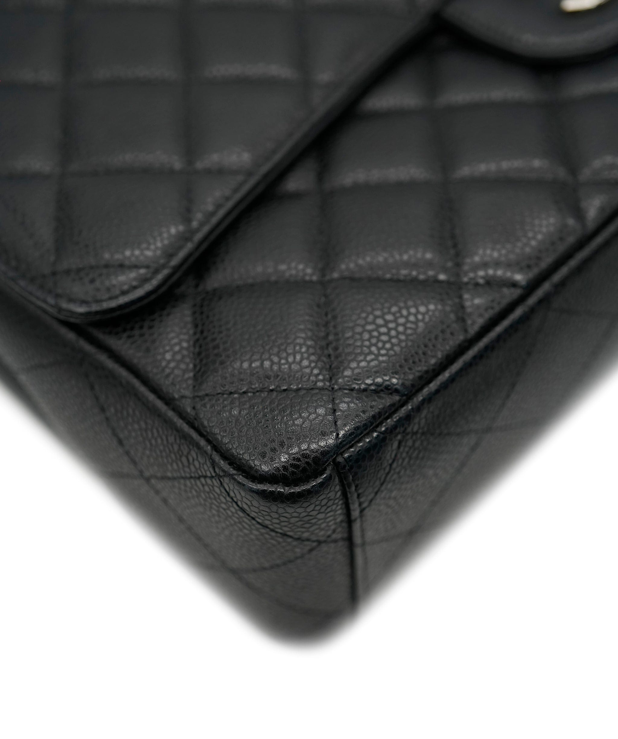 Chanel Chanel Maxi Caviar Shoulder Bag ALC1767