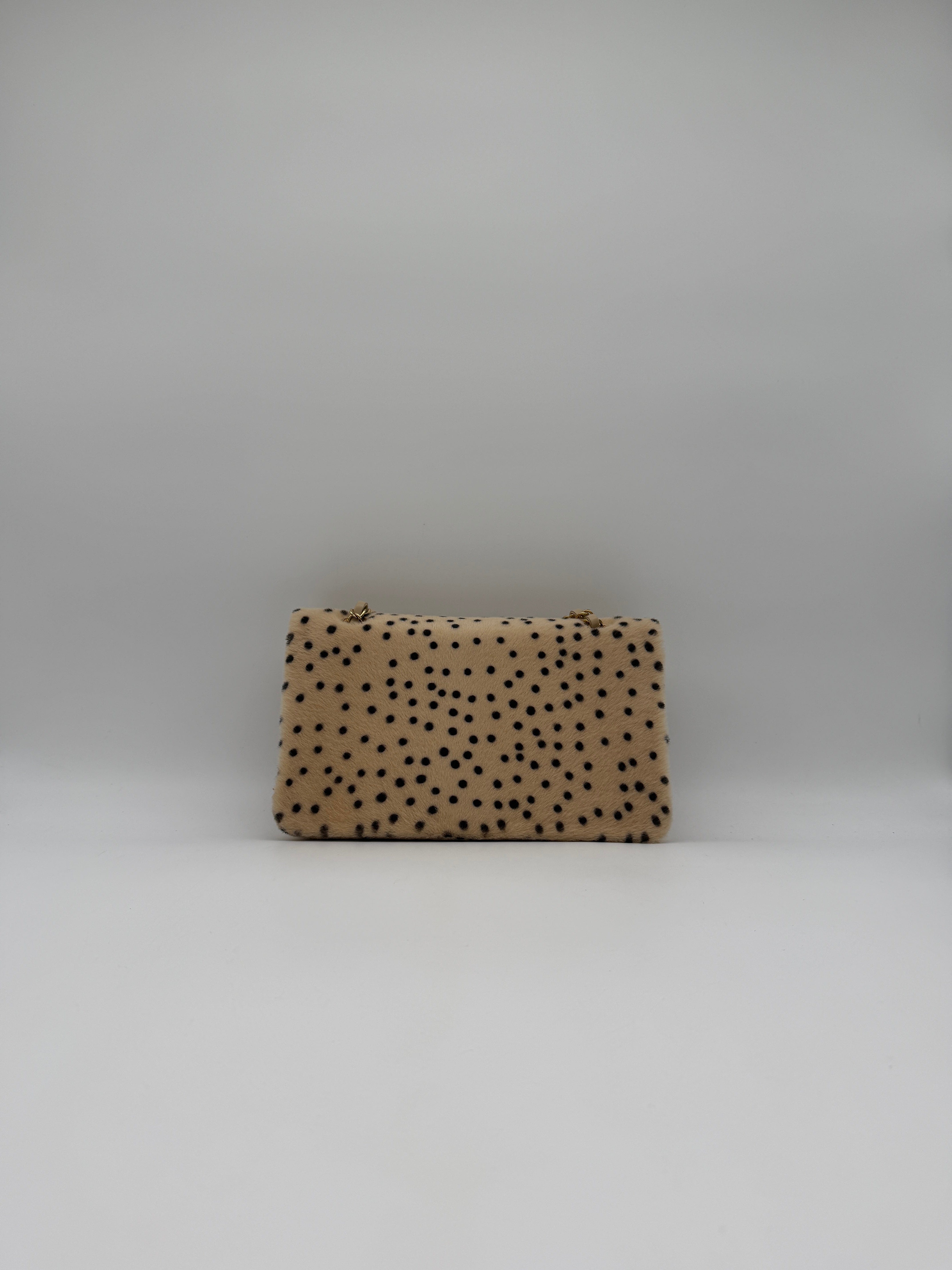 Chanel Chanel Metiers d’Art 2026 Flap Bag Light Beige & Black Lambskin & Gold-Tone Metal