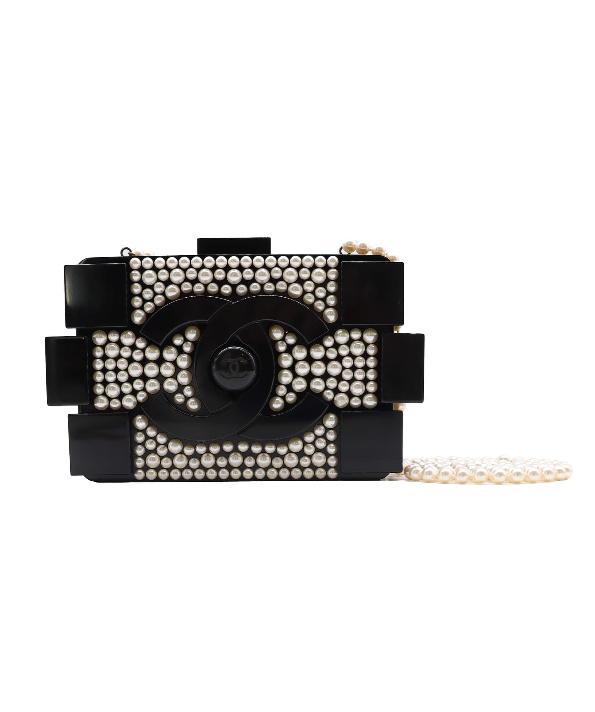 Chanel Chanel Pearl Lego Clutch DXBS3163