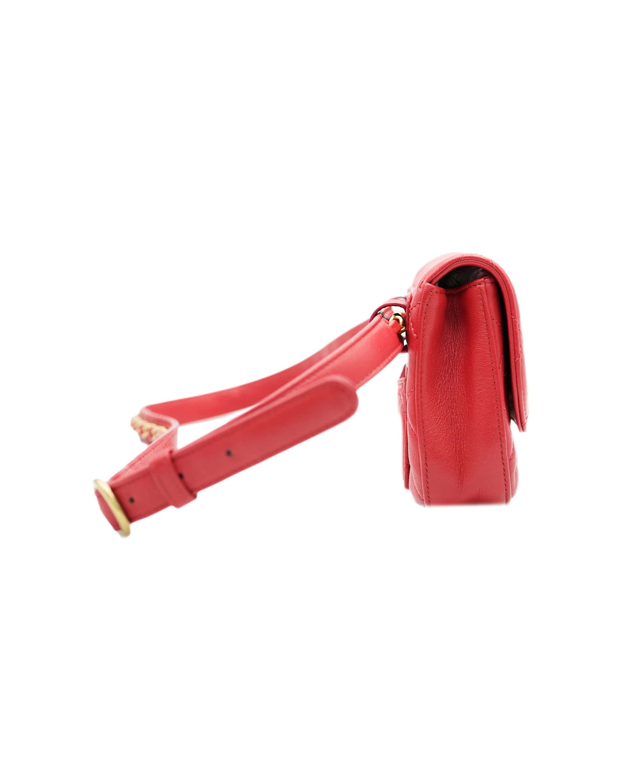 Chanel Chanel Quilted Lambskin Red Infinity Waist Belt Bag ALC1984