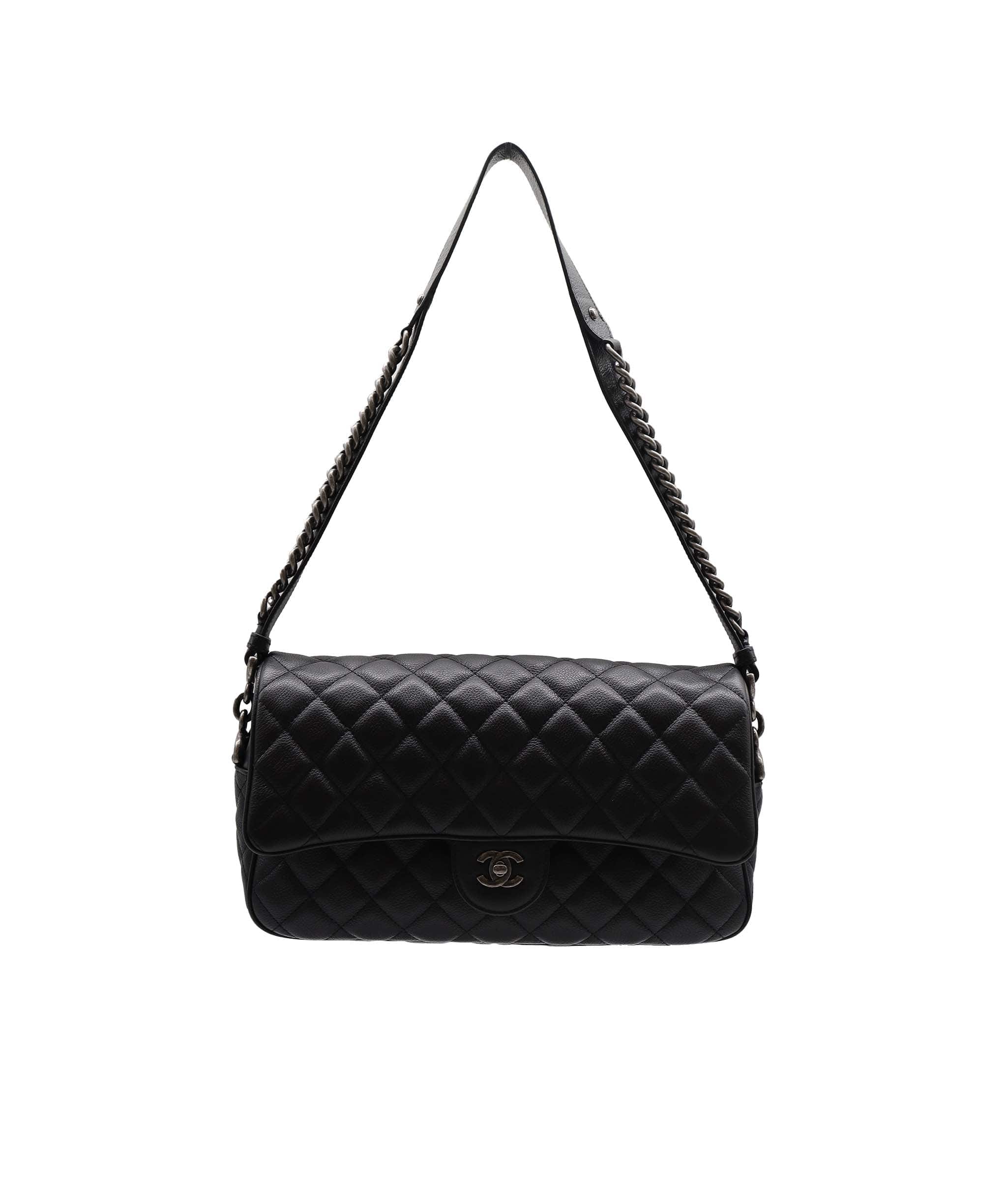 Chanel CHANEL QUILTED LEATHER LARGE BLACK CAVIAR CASUAL ROCK FLAP BAG RJC4442