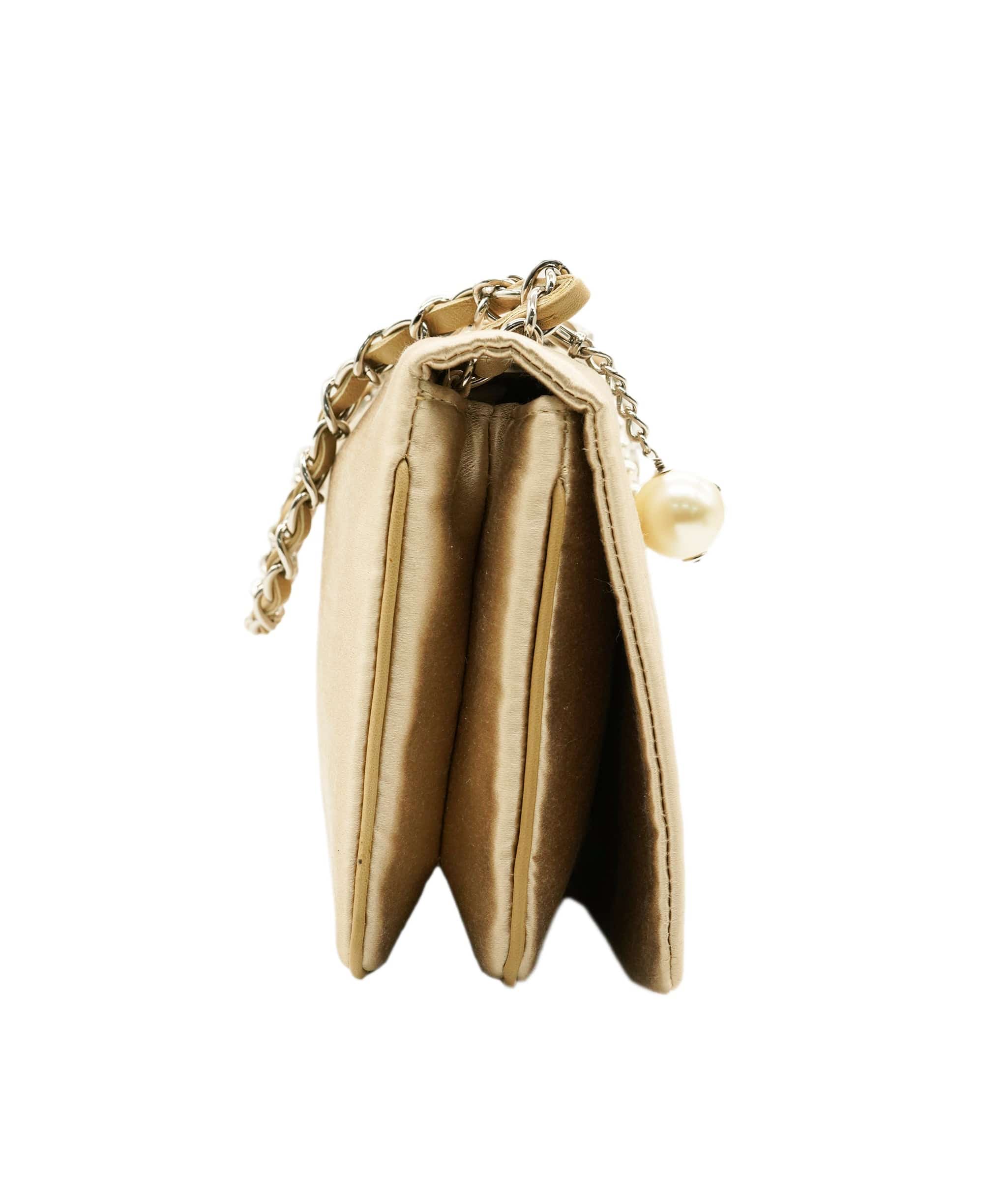 Chanel Chanel Satin Beige CC Pearl Clutch Shoulder Bag ALC2314