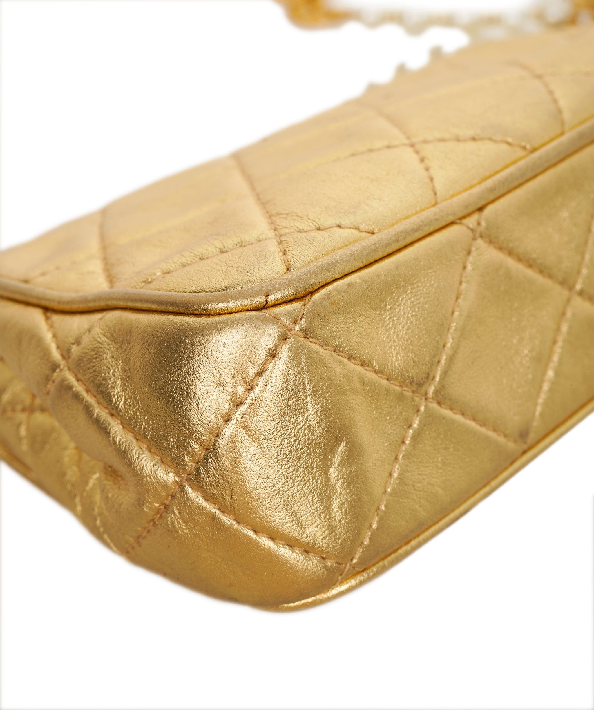 Chanel Chanel Vintage Gripoix Gold Lambskin Pearl Bag ALC2704