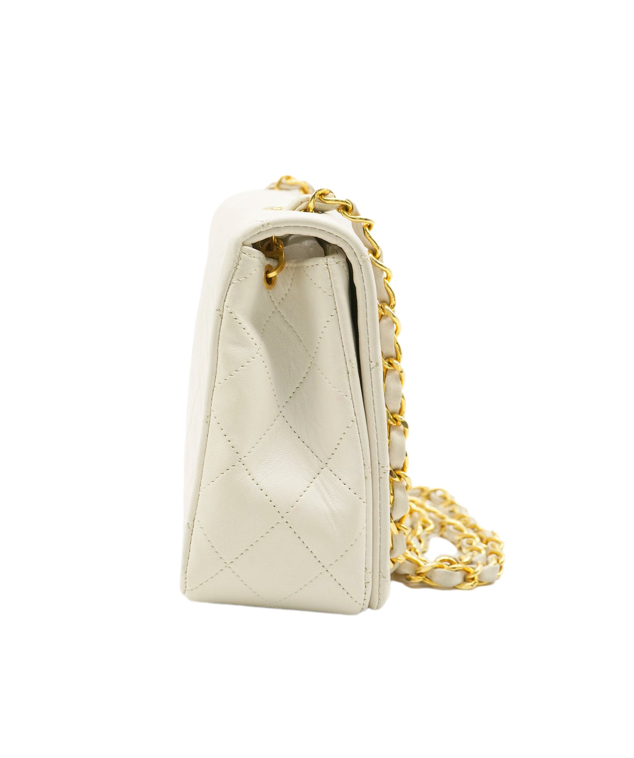 Chanel Chanel Vintage White Diana Lambskin Crossbody Bag ALC3537