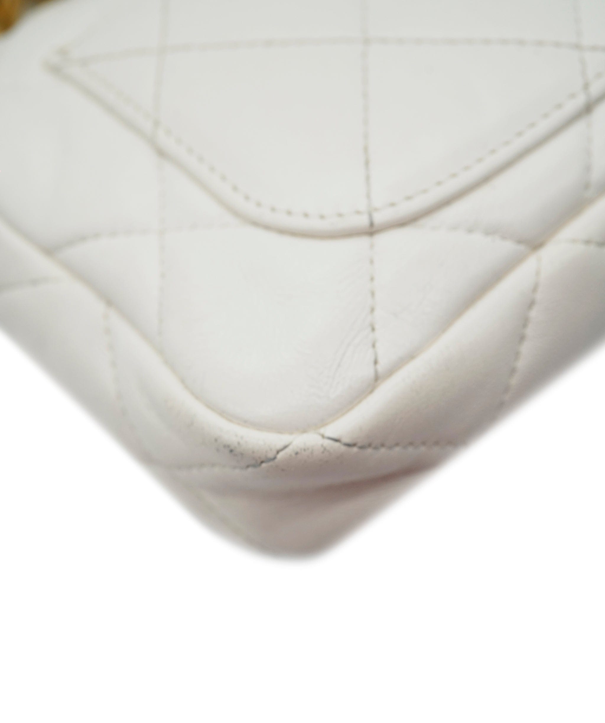 Chanel Chanel white funky town bag mini 22S AGL2554