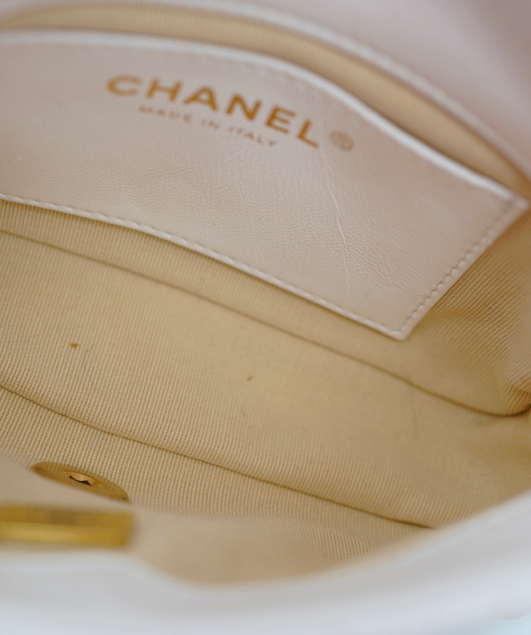 Chanel Chanel white funky town bag mini 22S AGL2554