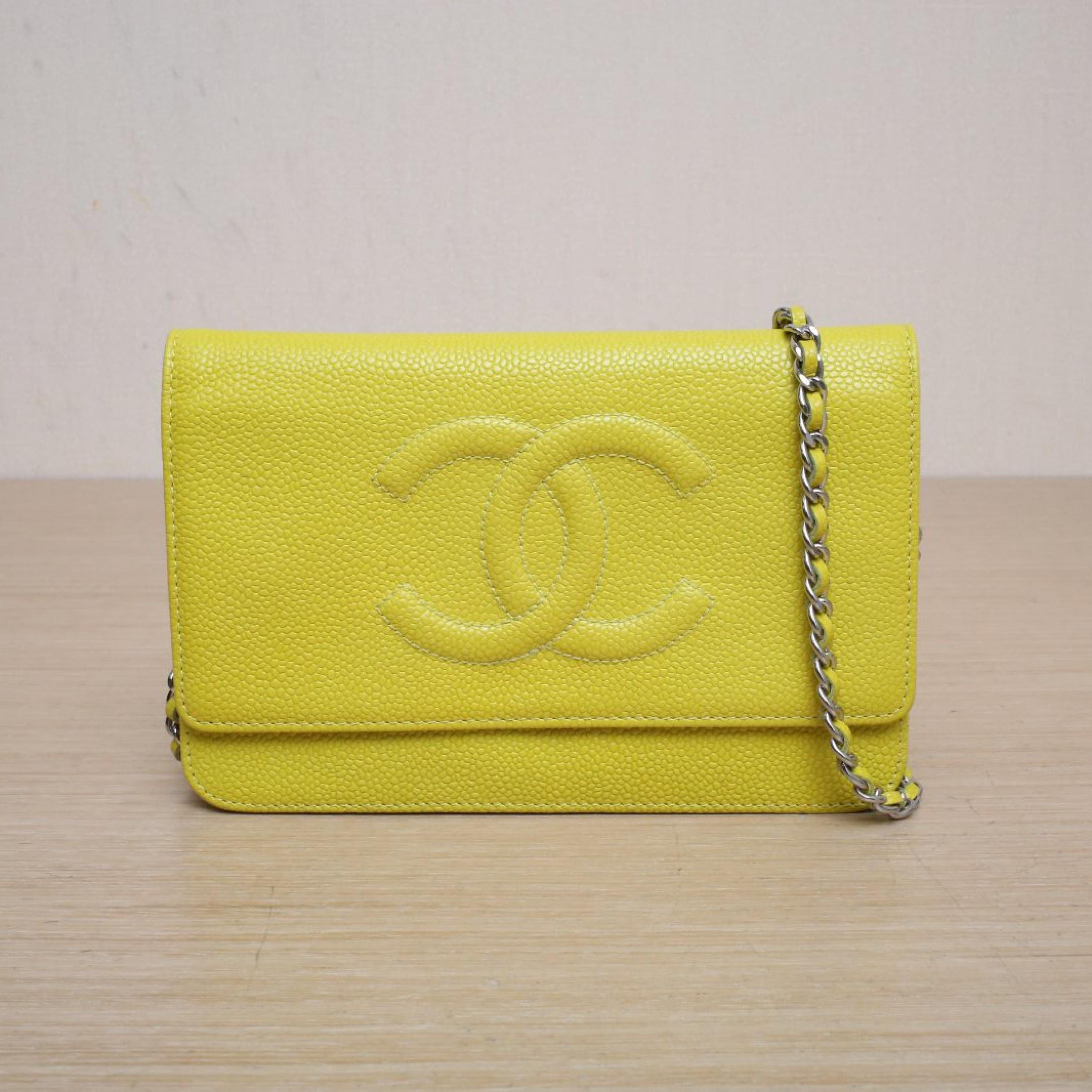 Chanel Chanel Yellow lychee leather C 19k silver buckle double C WOC series large logo flap shoulder bag
No accessories ALC3157