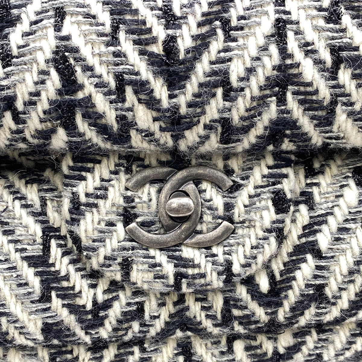 Chanel CHANEL CHAIN SHOULDER BAG BLACK WHITE TWEED 90268081