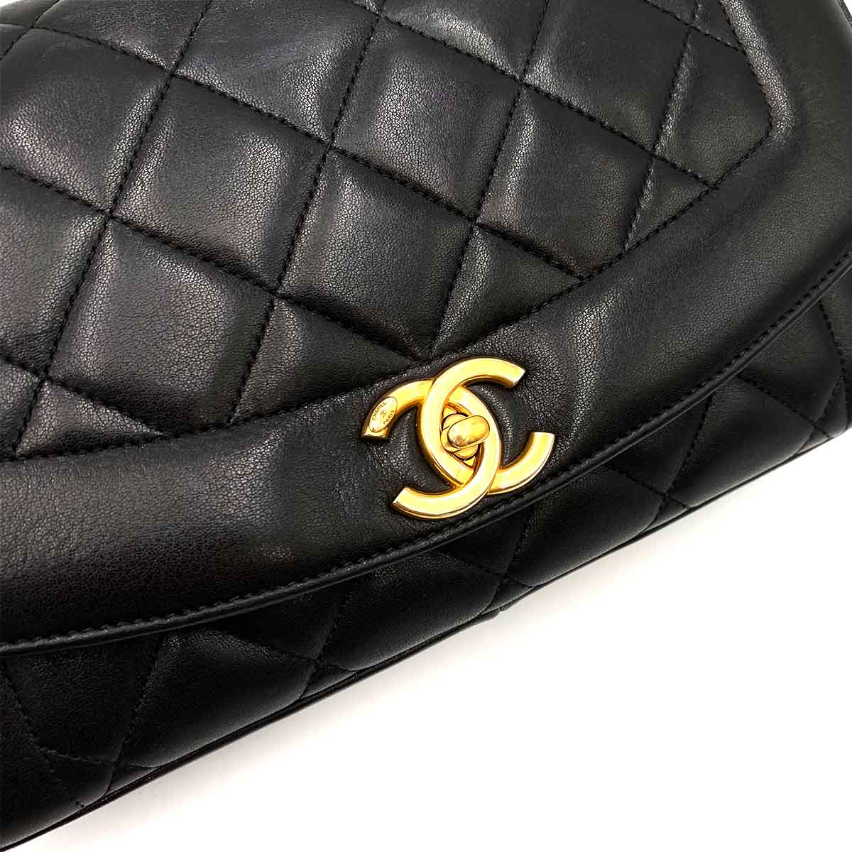 CHANEL CHANEL DIANA NEW MODEL MEDIUM LAMBSKIN 90225678