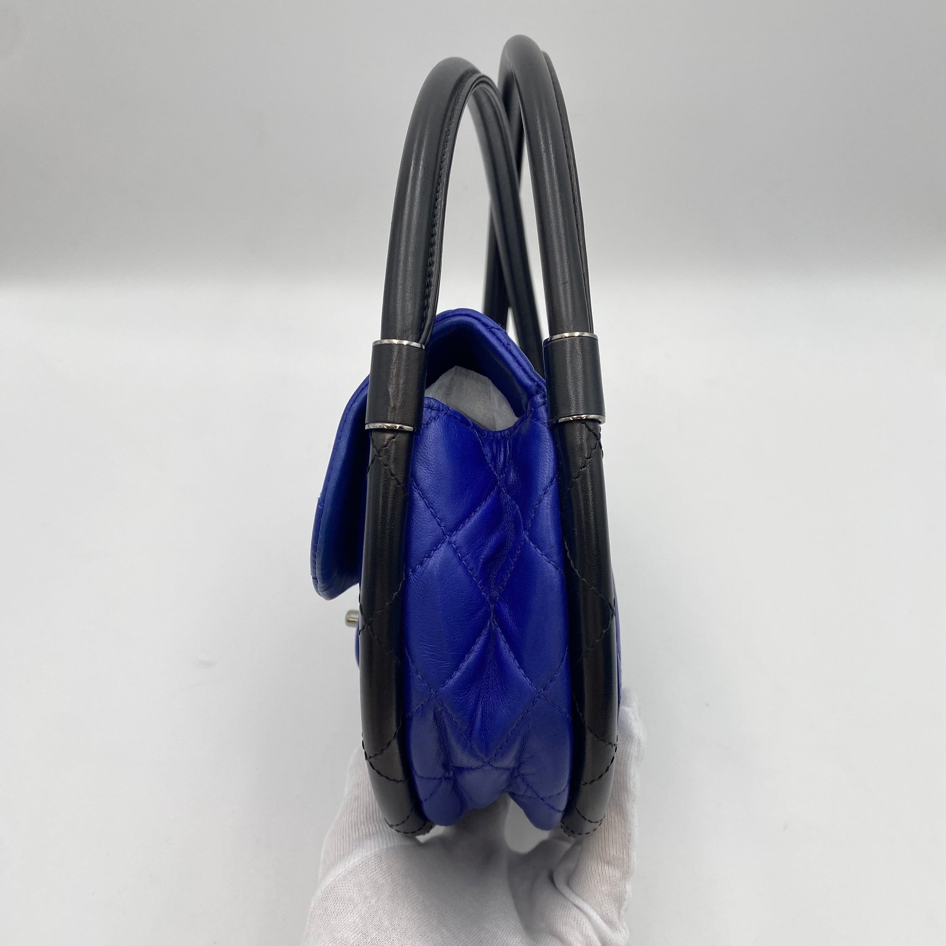 Chanel CHANEL HULA HOOP CROSS HAND BAG BLUE BLACK LAMB SKIN 90223218