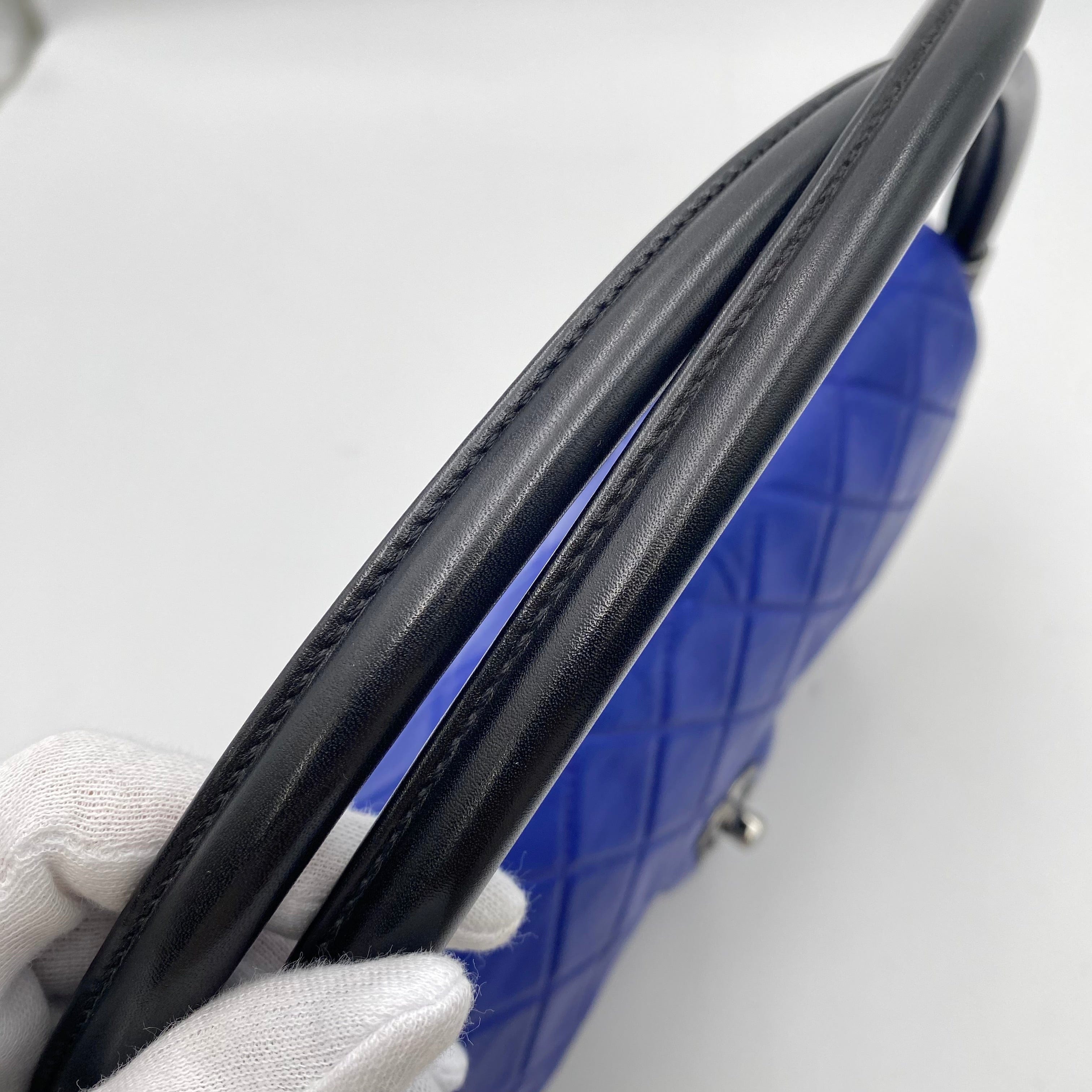 Chanel CHANEL HULA HOOP CROSS HAND BAG BLUE BLACK LAMB SKIN 90223218