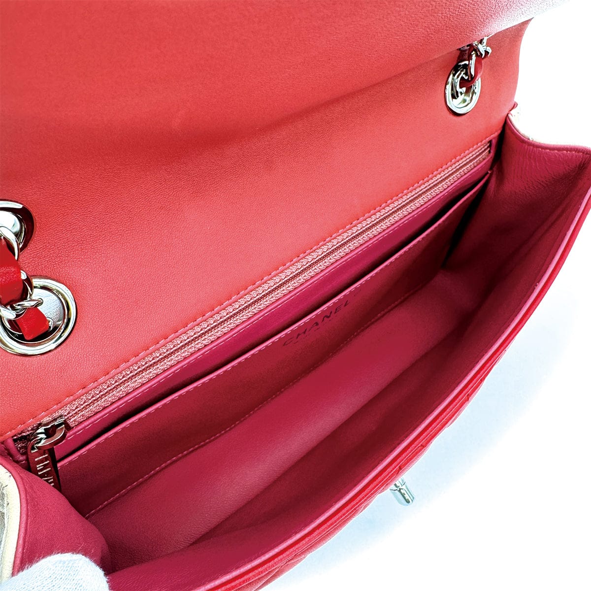 CHANEL CHANEL MATELASSE MEDIUM CHAIN SHOULDER BAG PINK LAMB SKIN SILVER HARDWARE 90311833